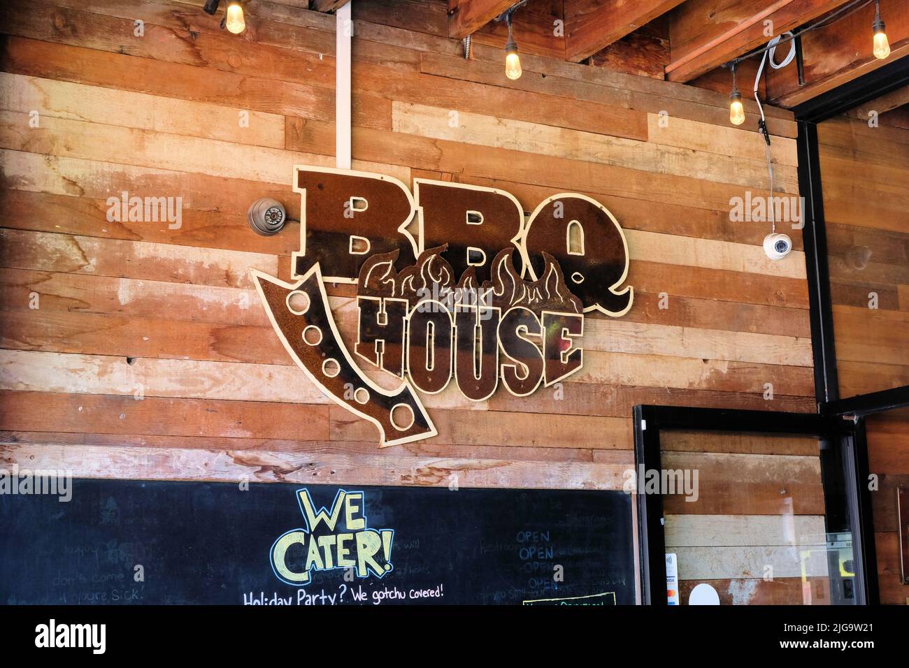 BBQ House OB, on Newport Avenue in Ocean Beach, San Diego, California, USA; award winning barbecue restaurant; bar-b-que. Stock Photo