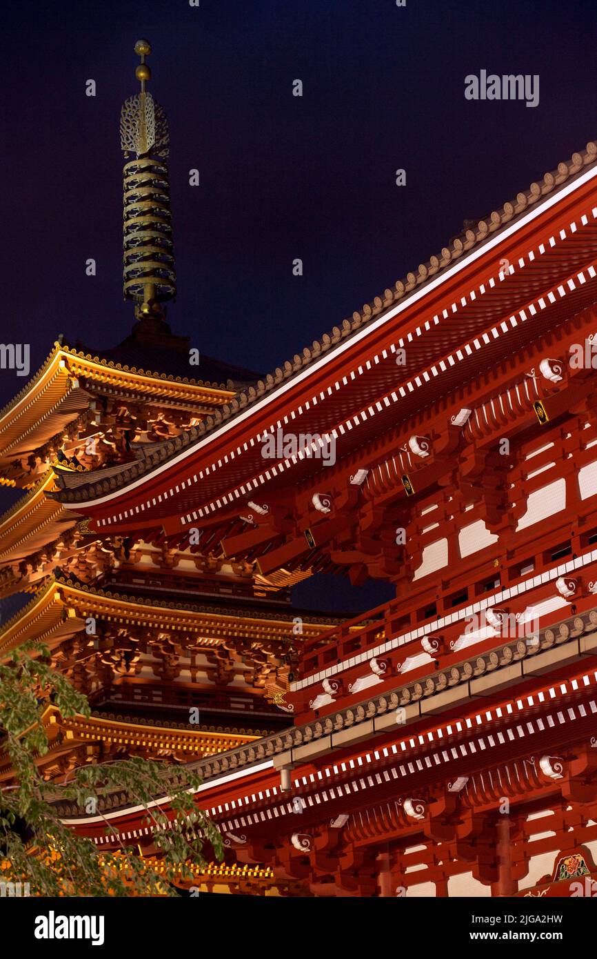 Asakusa Temple glows impressively at night in Tokyo, Japan Stock Photo