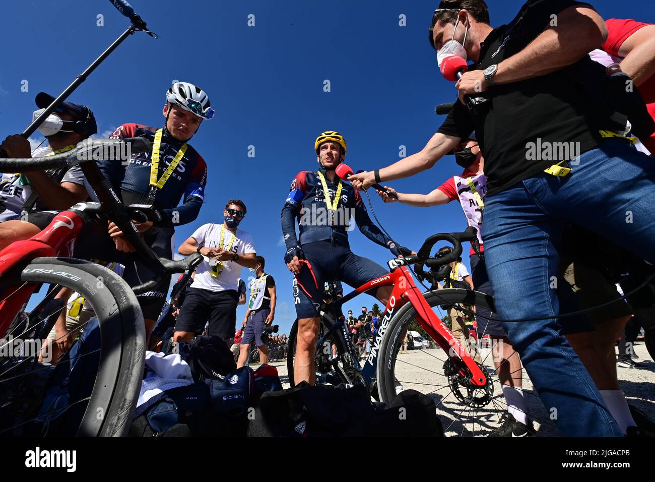 Tomblaine to La Super Planche des Belles Filles, France. 8th July, 2022. Tadej Pogacar for team UAE Emirates attacks in the final metres of the tace to win the stage ahead of Jonas Vingegaard for team Jumbo Visma in the Tour de France 2022, Stage 7, Tomblaine to La Super Planche de Belles Filles Credit: Peter Goding/Alamy Live News Stock Photo