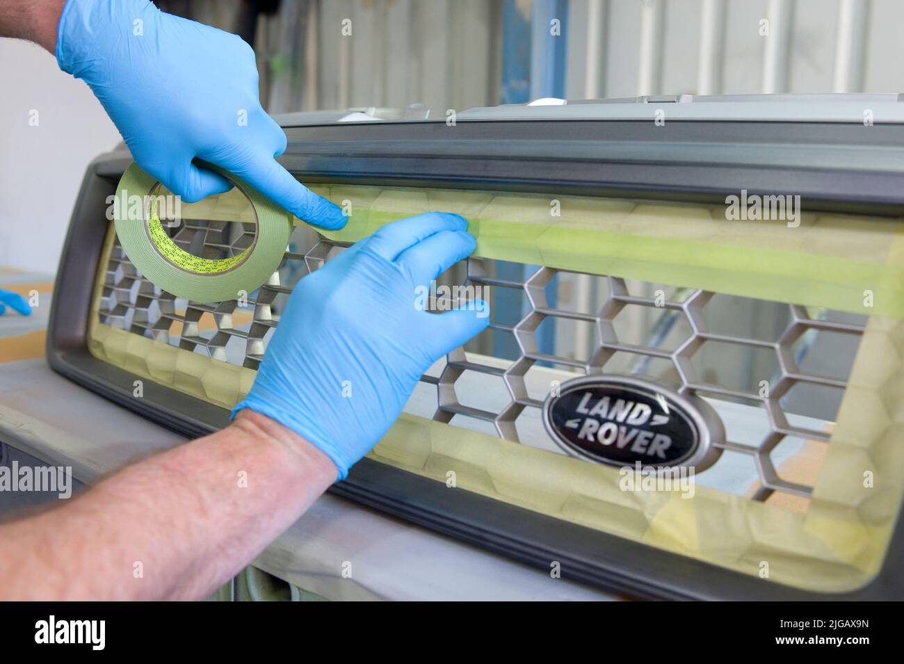 Car body shop repair hires stock photography and images Alamy