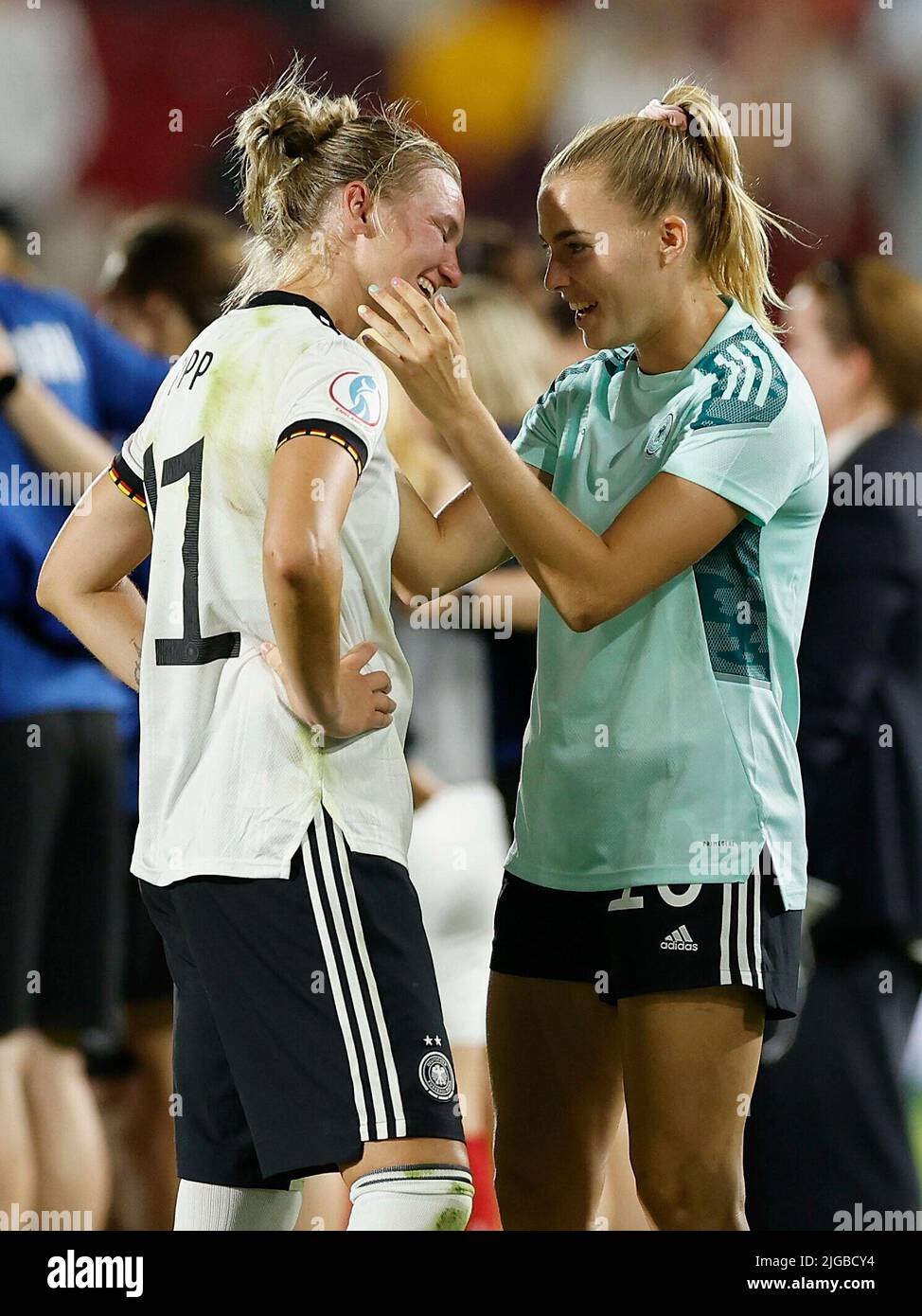 Womens top euro 40