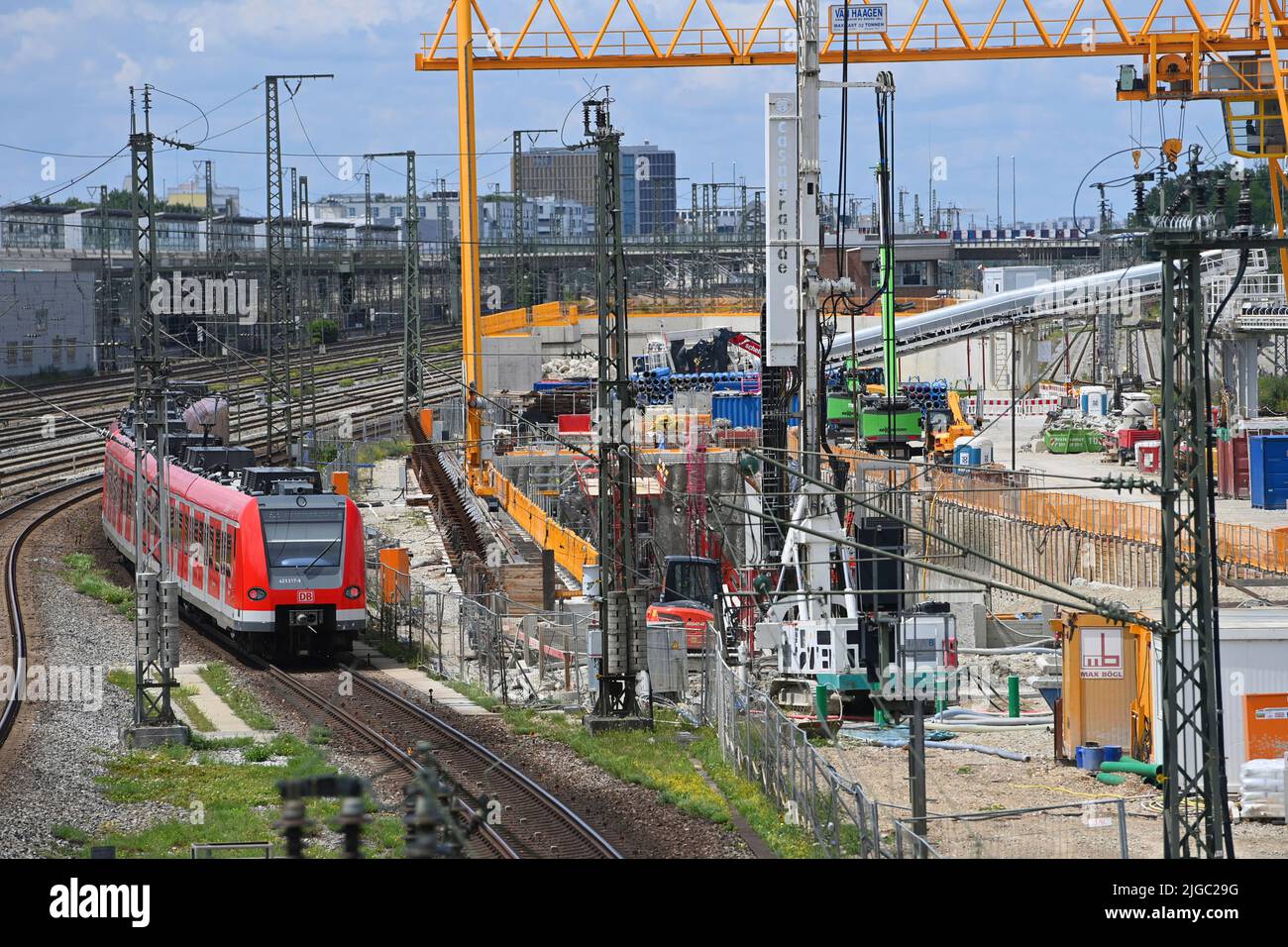 Munich, Deutschland. 09th July, 2022. Expansion of the S-Bahn, 2nd ...