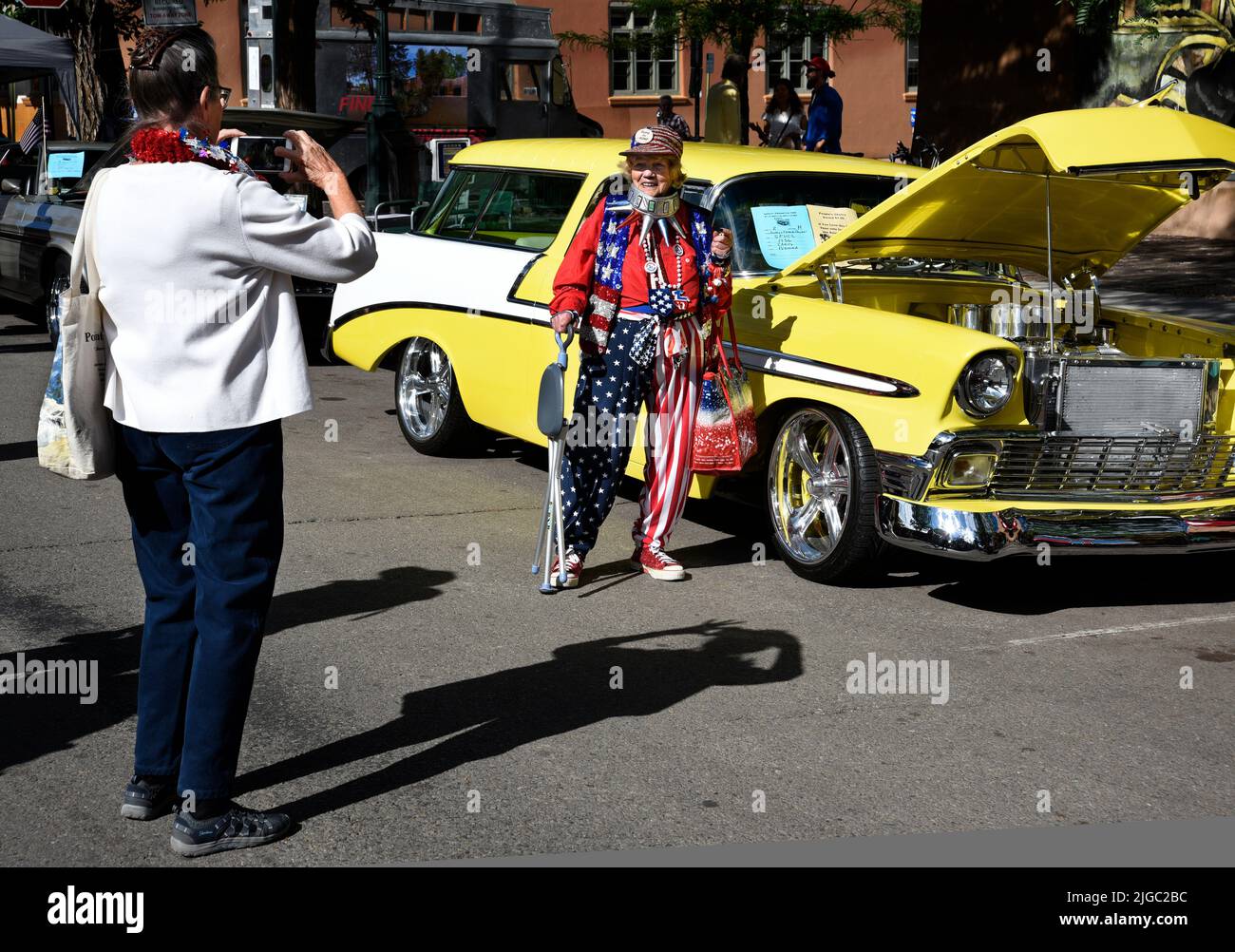 4th of july car photo pose patriotic