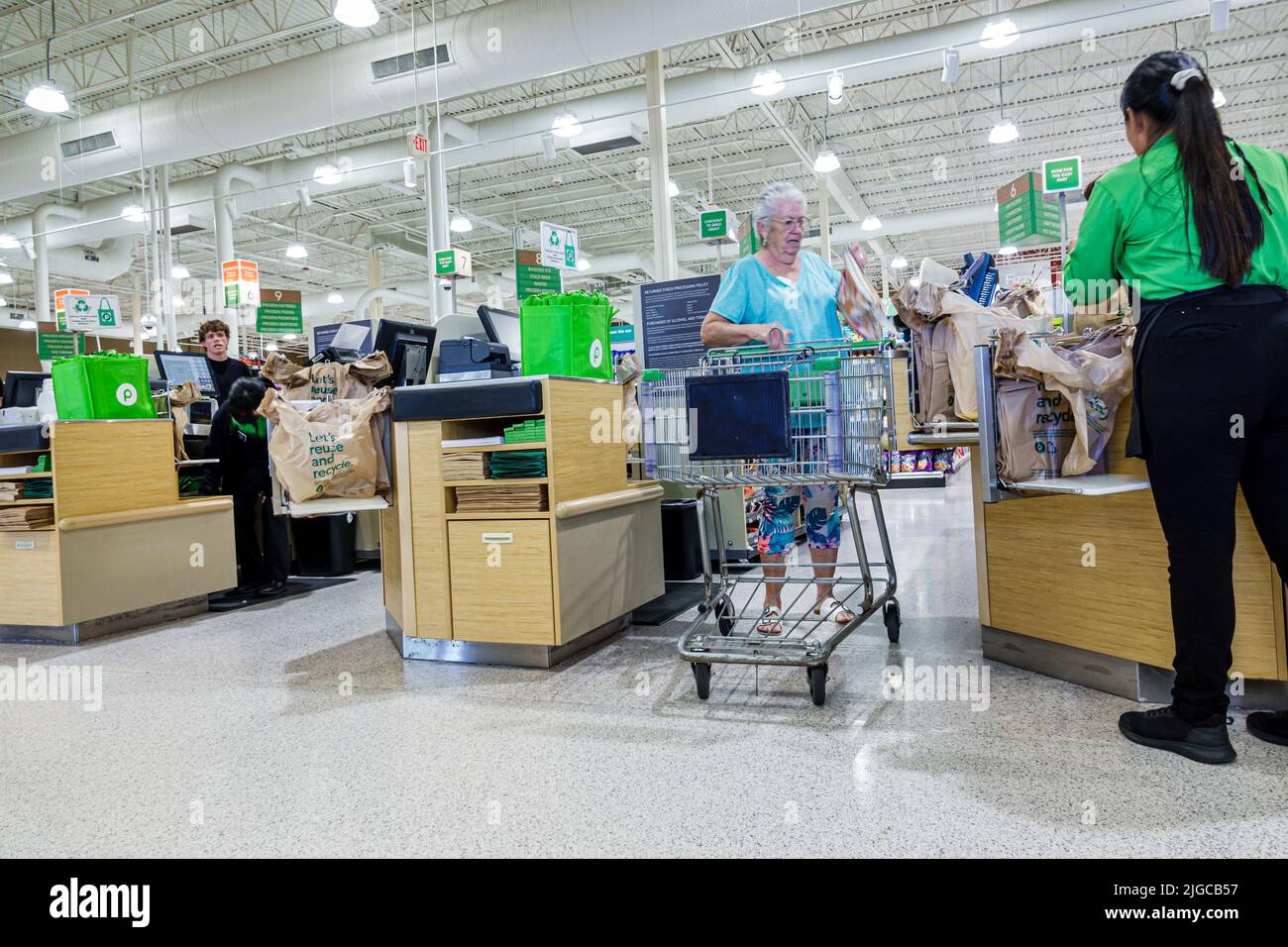 Bonita Springs Florida,Publix grocery store supermarket groceries food inside interior,checkout