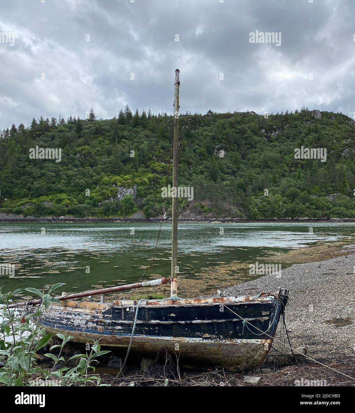 old sailing ship wrecks on the beach in Scotland Stock Photo Alamy