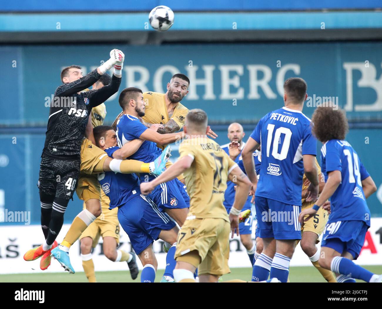 Liga De Futebol Croata 20222023 Hrvatska Nogometna Liga Gnk Dinamo Zagreb  Hnk Gorica Hnk Hajduk Split Nk Istra 1961 Nk Fotografia Editorial -  Ilustração de liga, cidade: 272645212