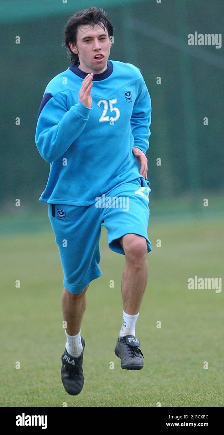 SVETOSLAV TODOROV TRAINING 50104 PIC MIKE WALKER, 2004 Stock Photo Alamy