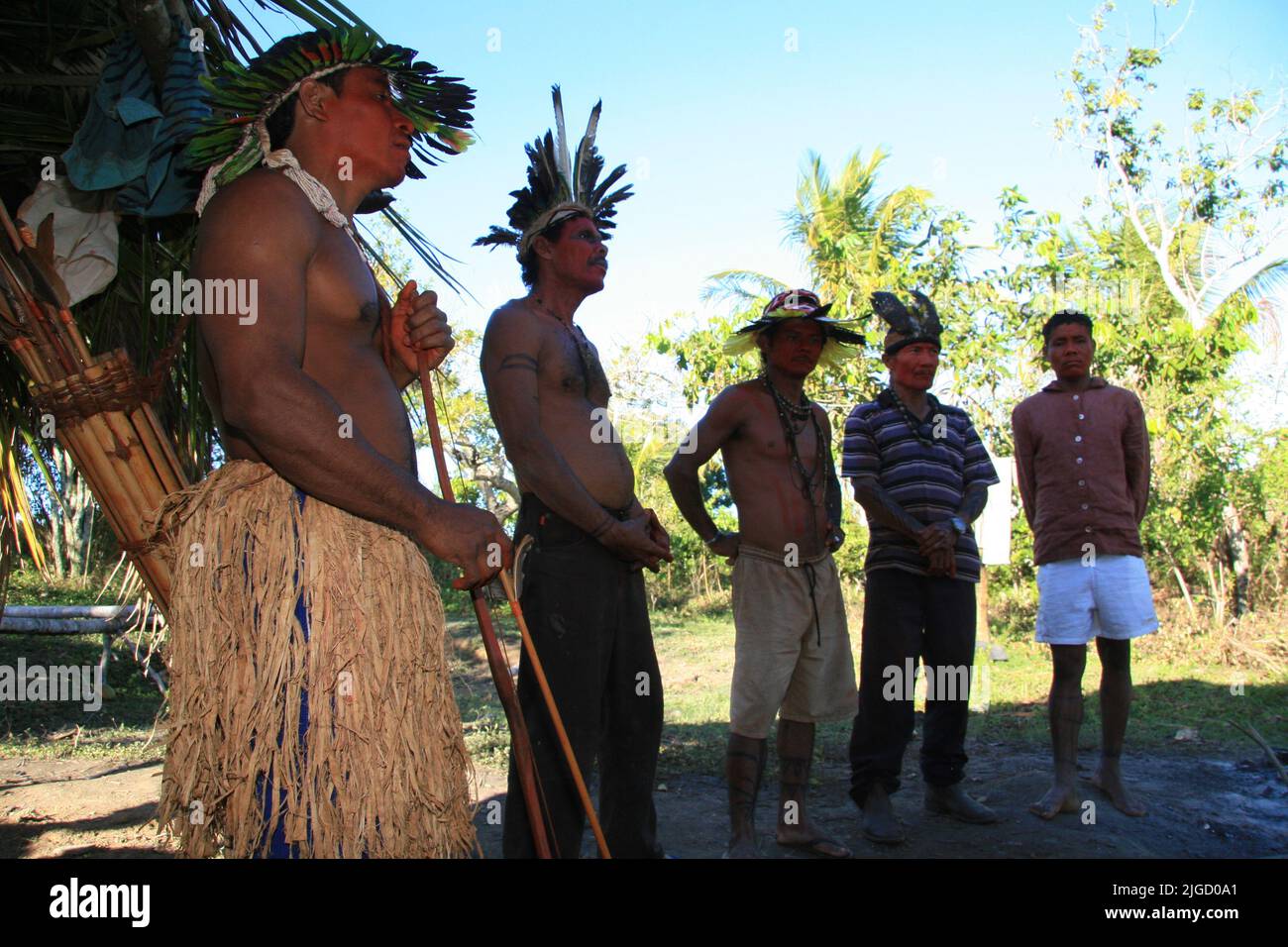 Íprado, bahia, brazil - july 8, 2008: pataxos indians from the Cahi village in the Prado region in southern Bahia. Stock Photo