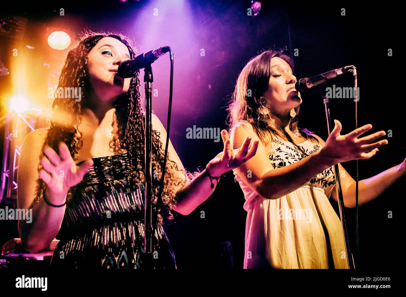 Reggae and women hi-res stock photography and images - Alamy