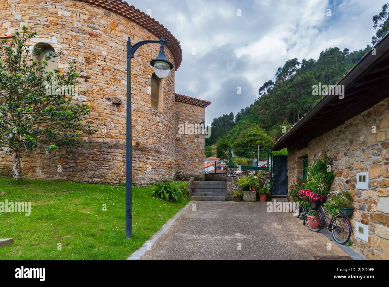 Street with gardens and flowers in Tazones, in the council of Villaviciosa. Stock Photo