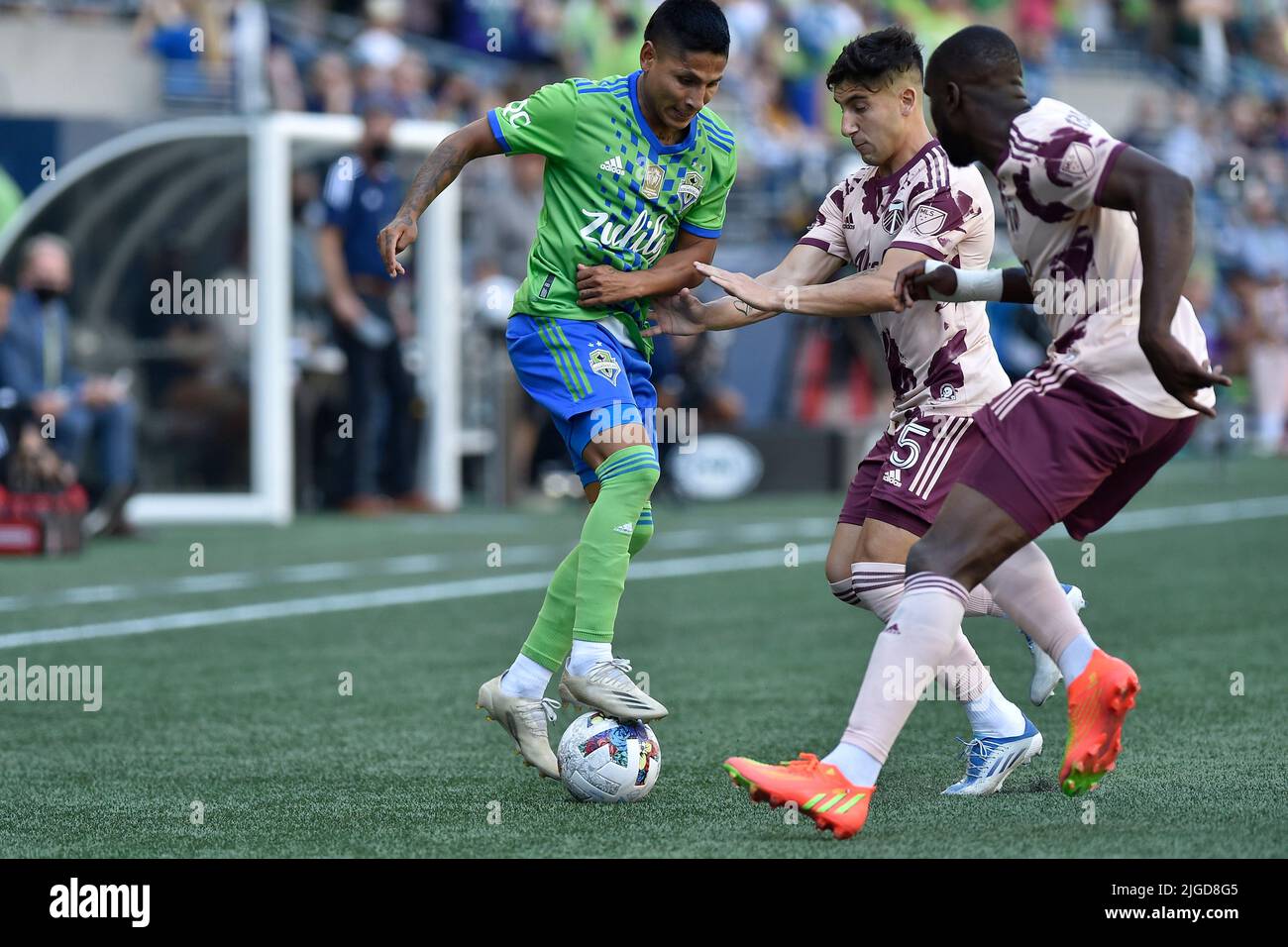 Seattle, WA, USA. 09th July, 2022. Seattle Sounders forward Paul Ruidiaz handles the ball during the MLS soccer match between the Portland Timbers and Seattle Sounders FC at Lumen Field in Seattle, WA. Portland defeated Seattle 3-0. Steve Faber/CSM/Alamy Live News Stock Photo