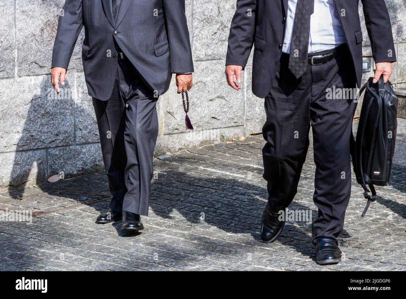 Tokyo, Japan. 09th July, 2022. Liberal Democratic party (LDP) politicians carrying Buddhist rosaries after paying their respects outside the residence of former Japanese Prime Minister. Shinzo Abe was Japan's longest serving PM (2012-2020) and had been campaigning for his LDP party's candidates in the upcoming House of Councilors' election in the western city of Nara when he was shot and killed by a lone gunman on July 8th. Credit: SOPA Images Limited/Alamy Live News Stock Photo