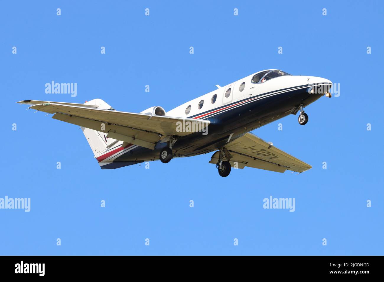 Hawker Beechcraft 400 XP, I-TOPX, landing at Stansted Airport, Essex, UK Stock Photo