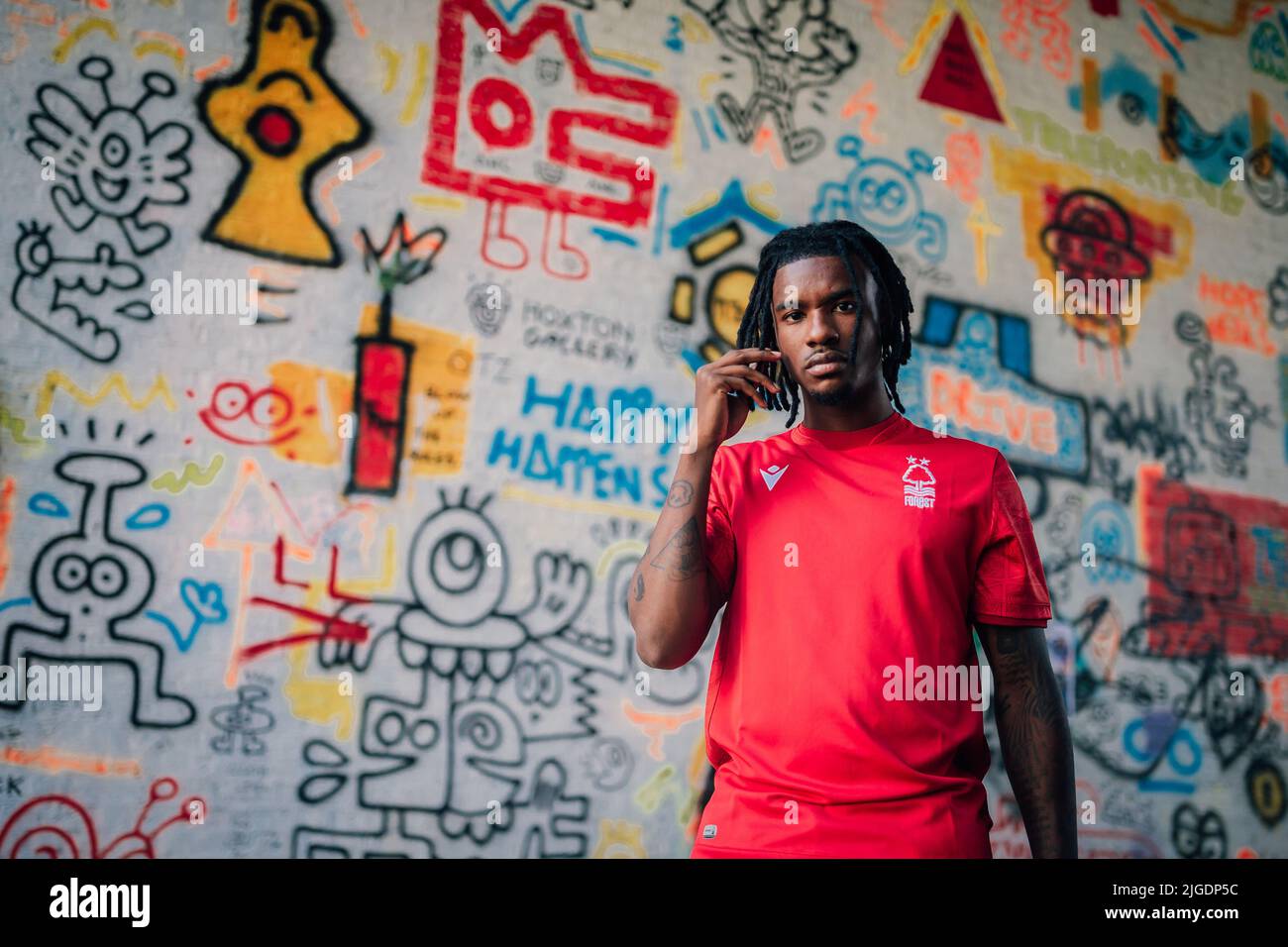 Maillot Nottingham Forest Omar Richards Signé - Taille M - Certifié COA - Neuf