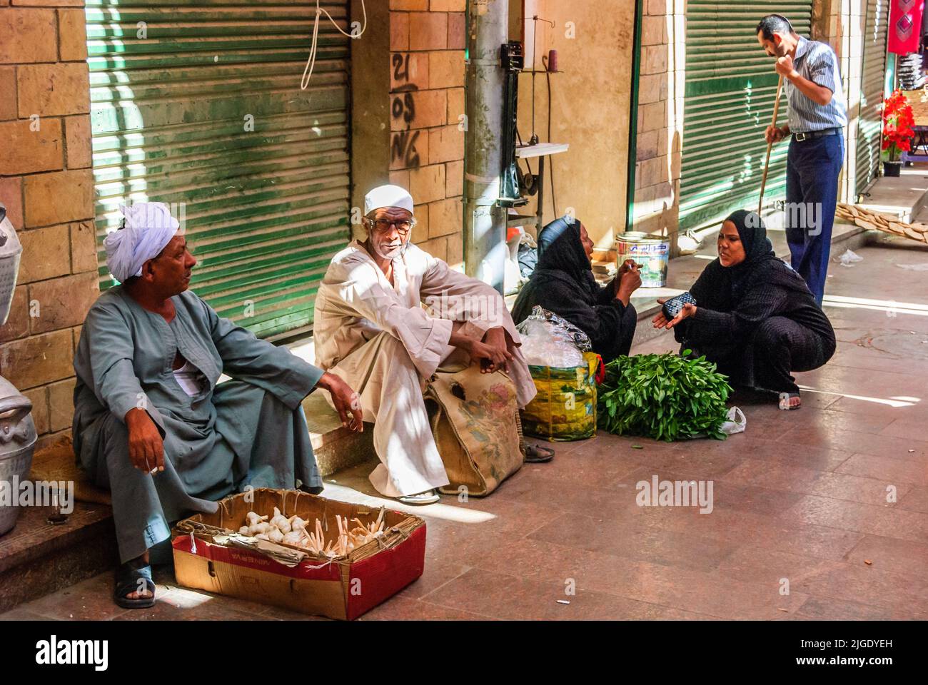 Street vendors in the Aswan market - Upper Egypt Stock Photo