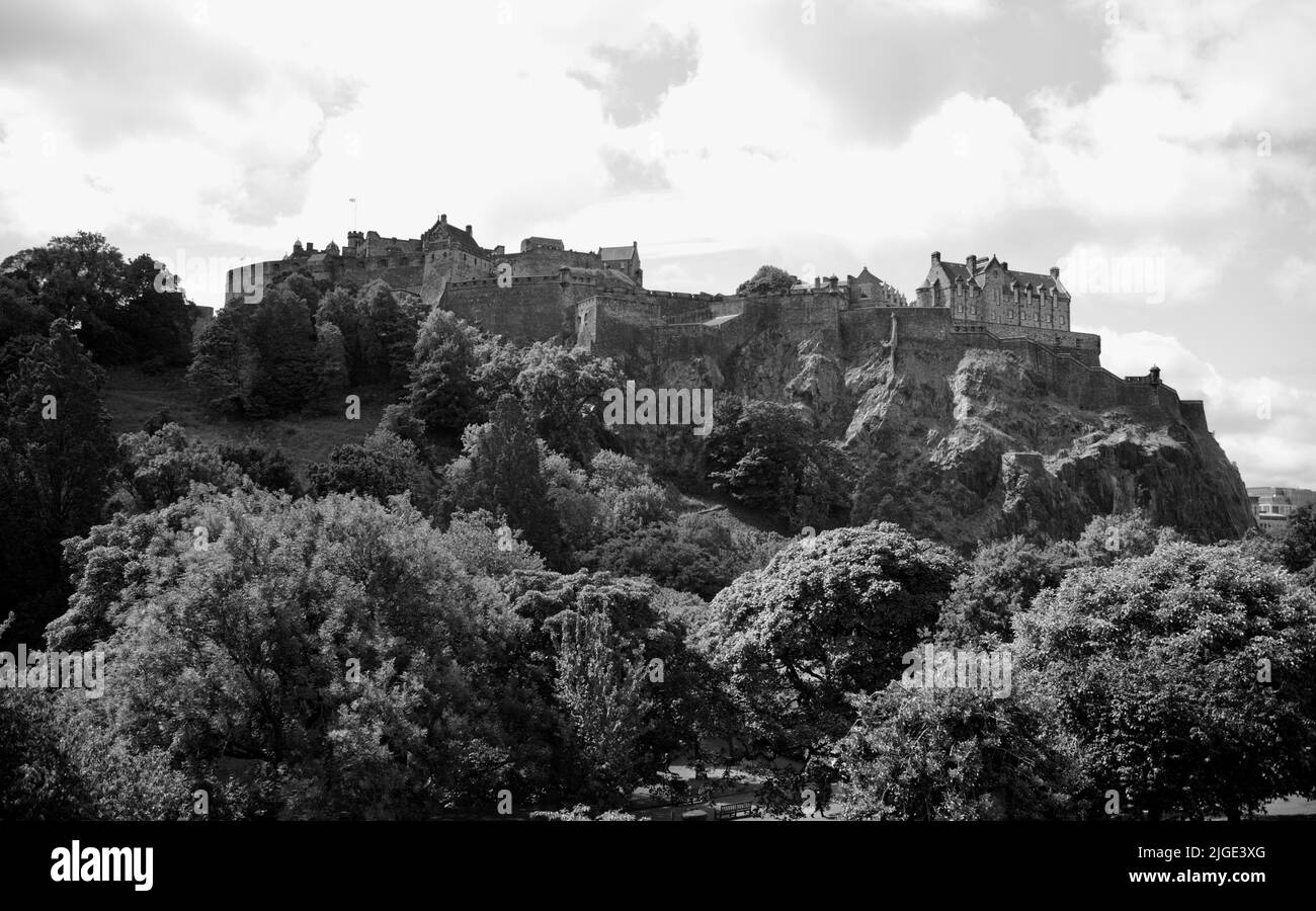 Edinburgh Castle, Scotland Stock Photo Alamy