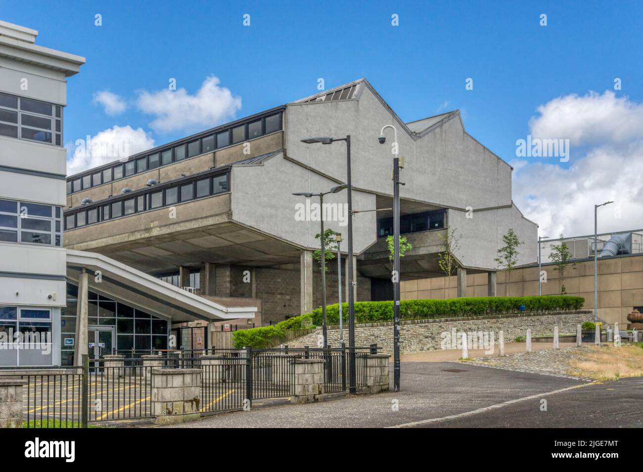 Unusual NE elevation of Cumbernauld Campus of New College Lanarkshire, originally Cumbernauld College. By Gillespie Kidd & Coia Architects, 1978. Stock Photo