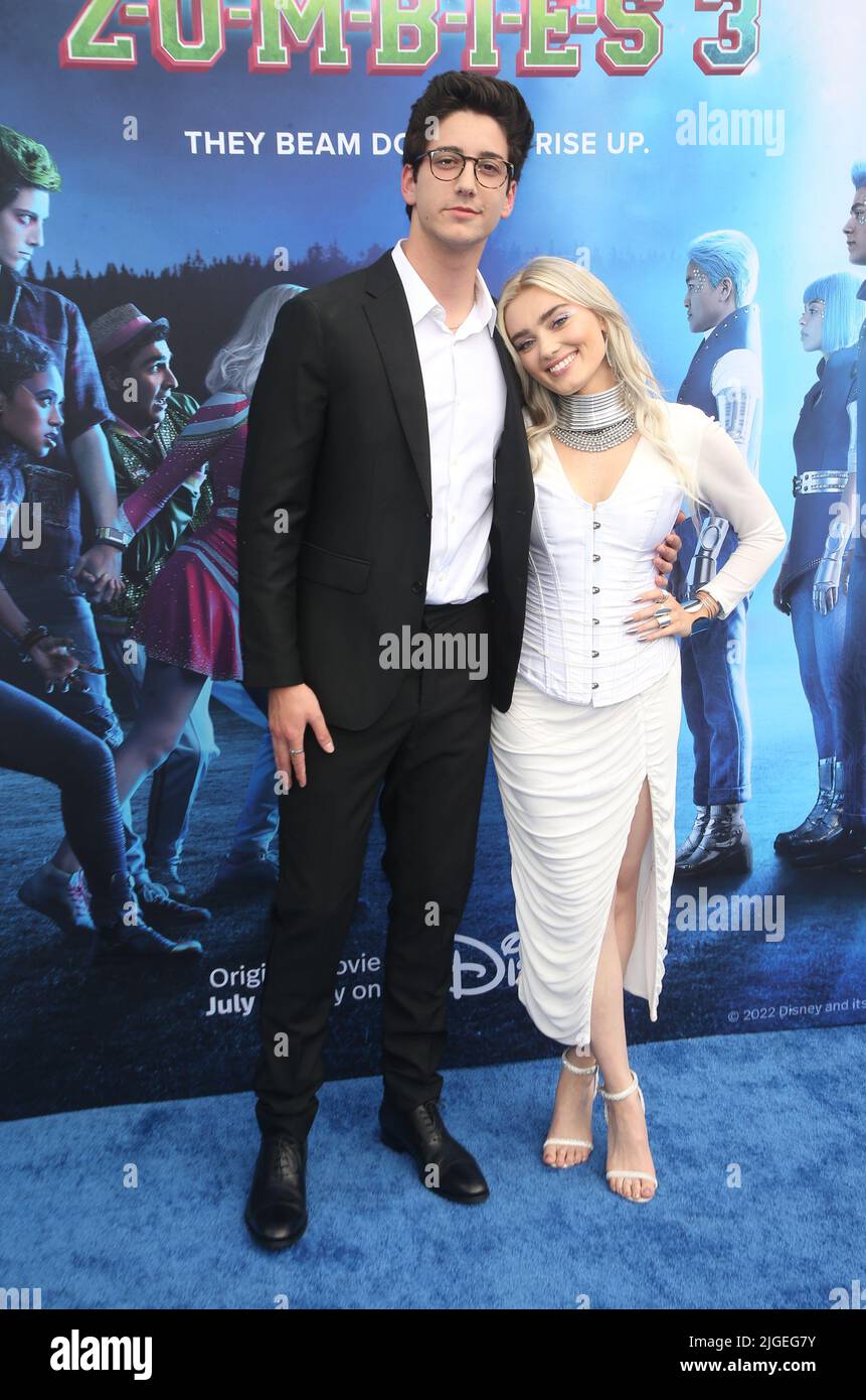 Zombies 3' premiere in L.A. – New York Daily News