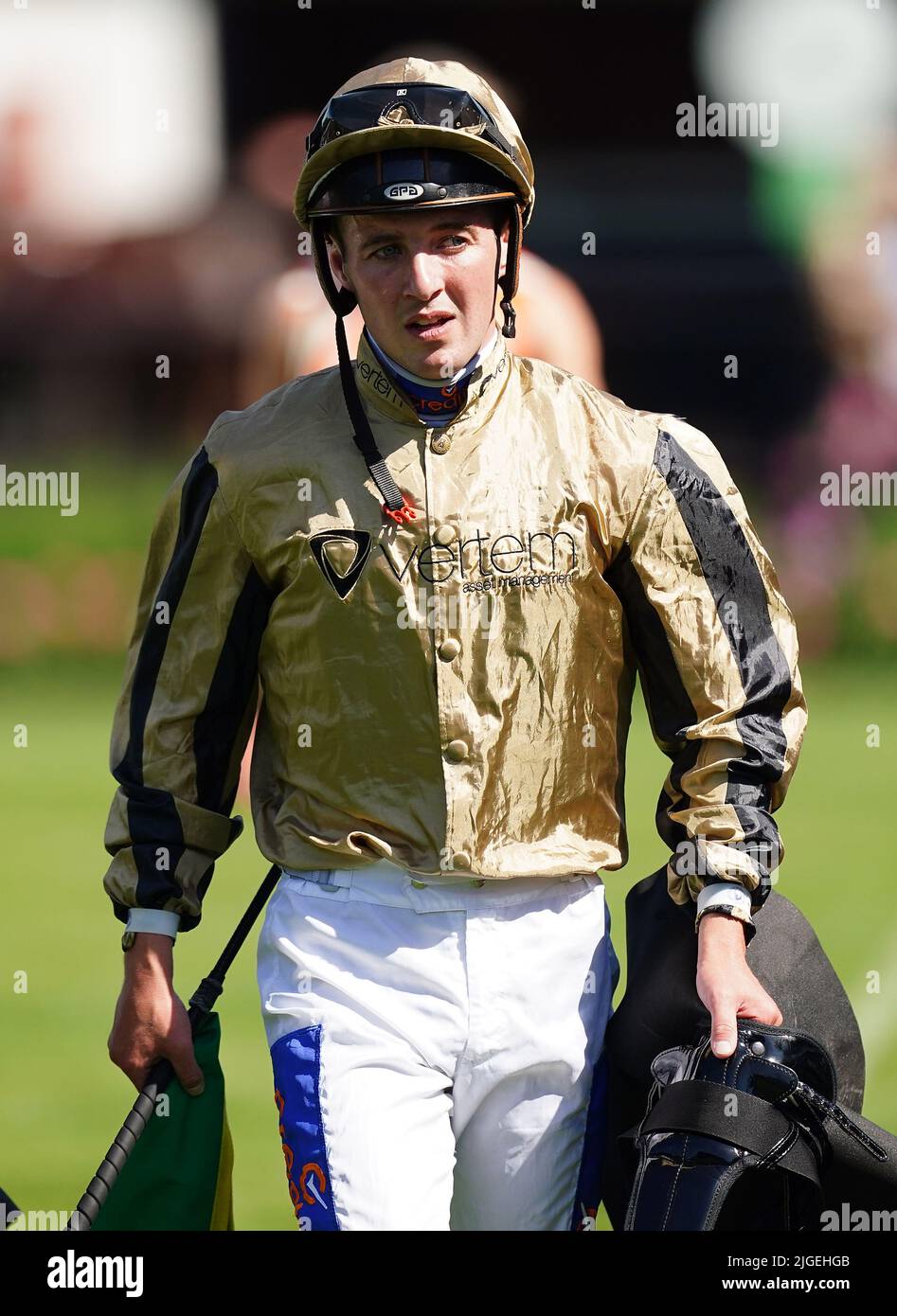 Moet and Chandon Champagne singage ahead of Festival Friday of the Moet and  Chandon July Festival at Newmarket racecourse, Suffolk. Picture date:  Friday July 8, 2022 Stock Photo - Alamy