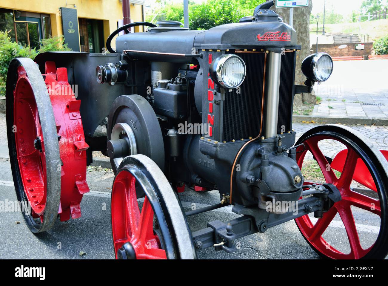 Super landini hi-res stock photography and images - Alamy