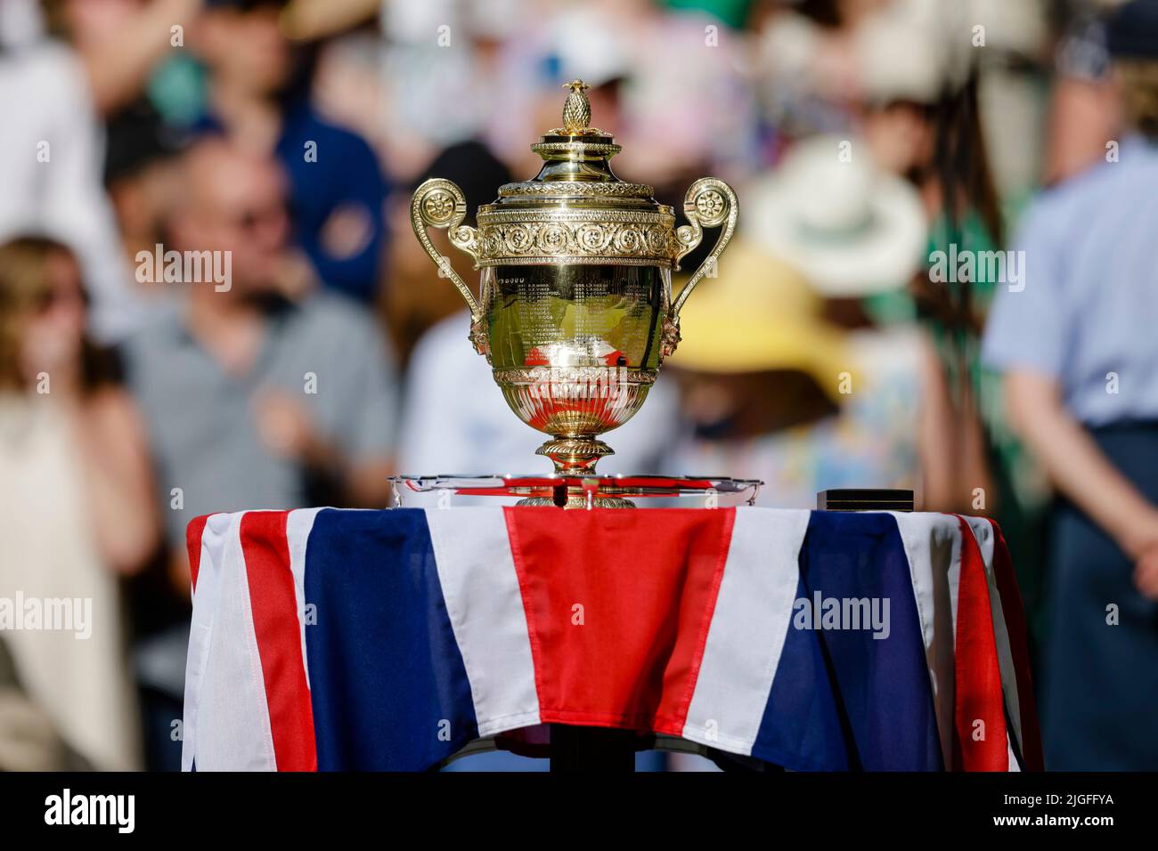London, UK, 10th July 2022: Men´s trophy at the 2022 Wimbledon Championships at the All England Lawn Tennis and Croquet Club in London. Credit: Frank Molter/Alamy Live news Stock Photo
