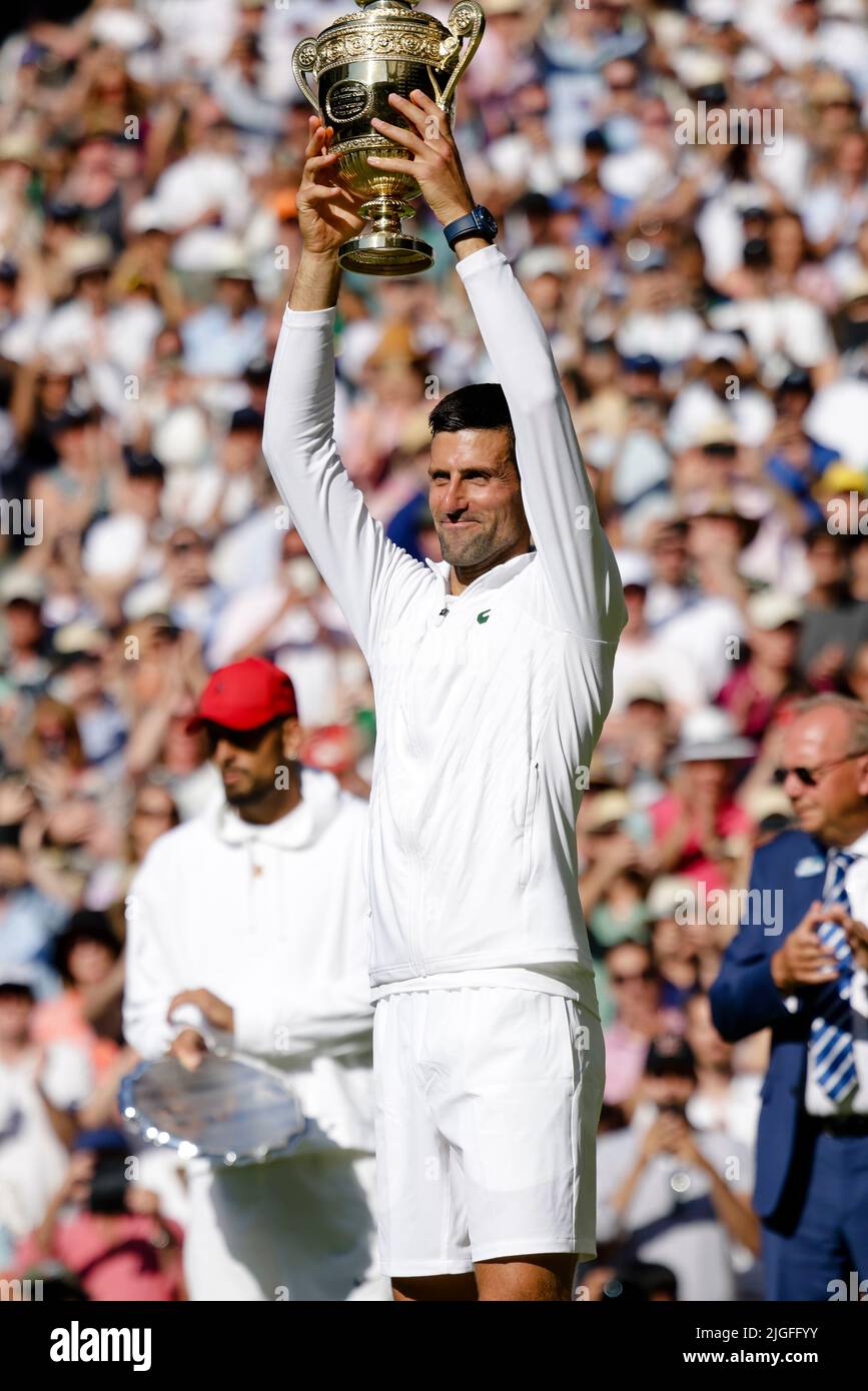 London, UK, 10th July 2022: Novak Djokovic is in action during the men´s final at the 2022 Wimbledon Championships at the All England Lawn Tennis and Croquet Club in London. Credit: Frank Molter/Alamy Live news Stock Photo