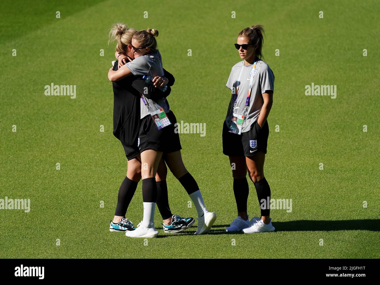 England's Millie Bright (left) Ellen White and Rachel Daly (right) on the pitch during stadium familiarisation at the AMEX Stadium, Brighton. Picture date: Sunday July 10, 2022. Stock Photo