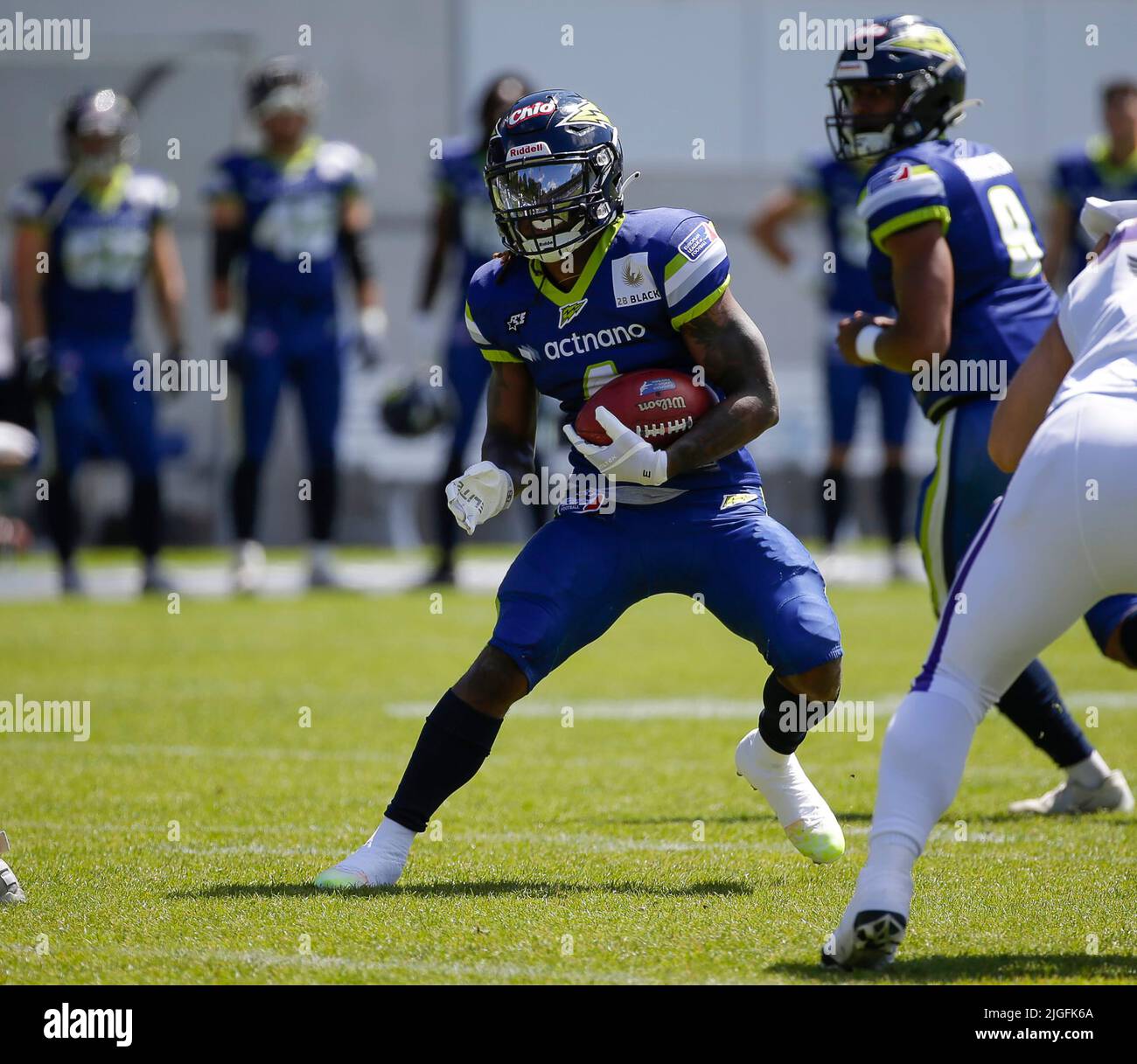 Waldau, Germany. 10th July, 2022. Stuttgart Surge #4 Jalen Conwell runs with the ball during a European League of Football game between the Stuttgart Surge and the Frankfurt Galaxy at GAZi Stadium in Waldau, Germany. Justin Cooper/CSM/Alamy Live News Stock Photo