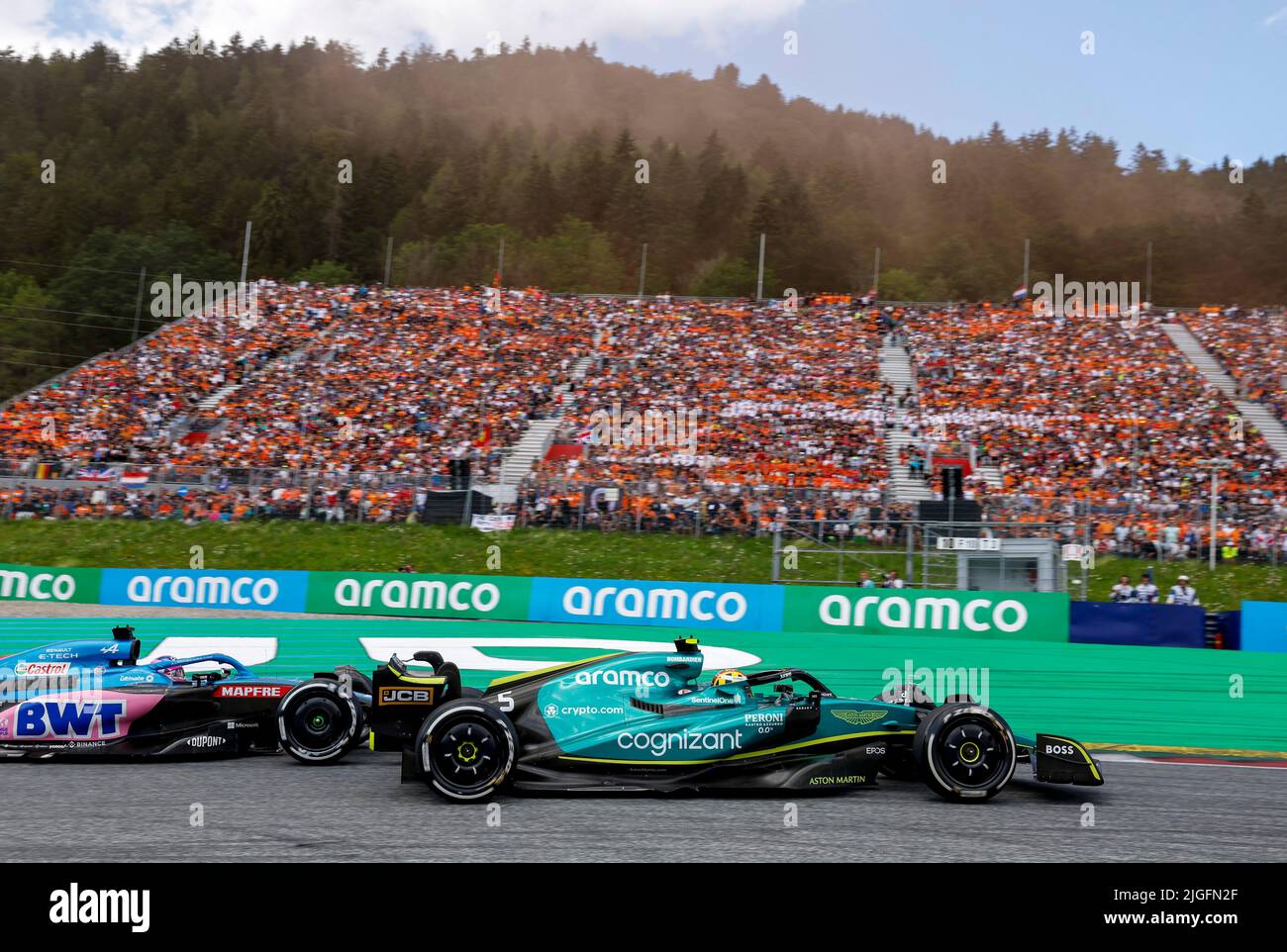 #5 Sebastian Vettel (DEU, Aston Martin Aramco Cognizant F1 Team), #14 Fernando Alonso (ESP, BWT Alpine F1 Team), Stock Photo