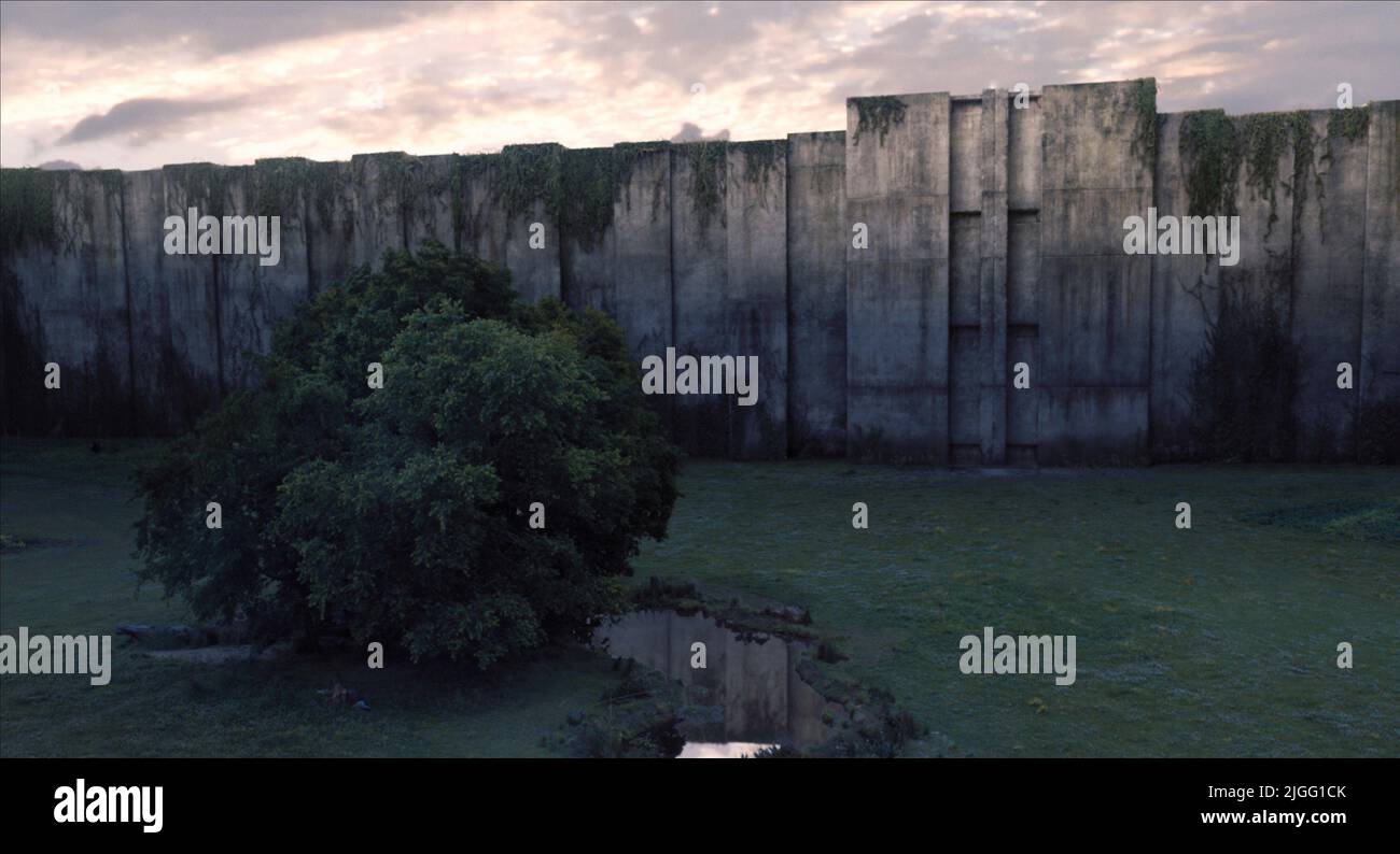 THE MAZE WALL, THE MAZE RUNNER, 2014 Stock Photo Alamy