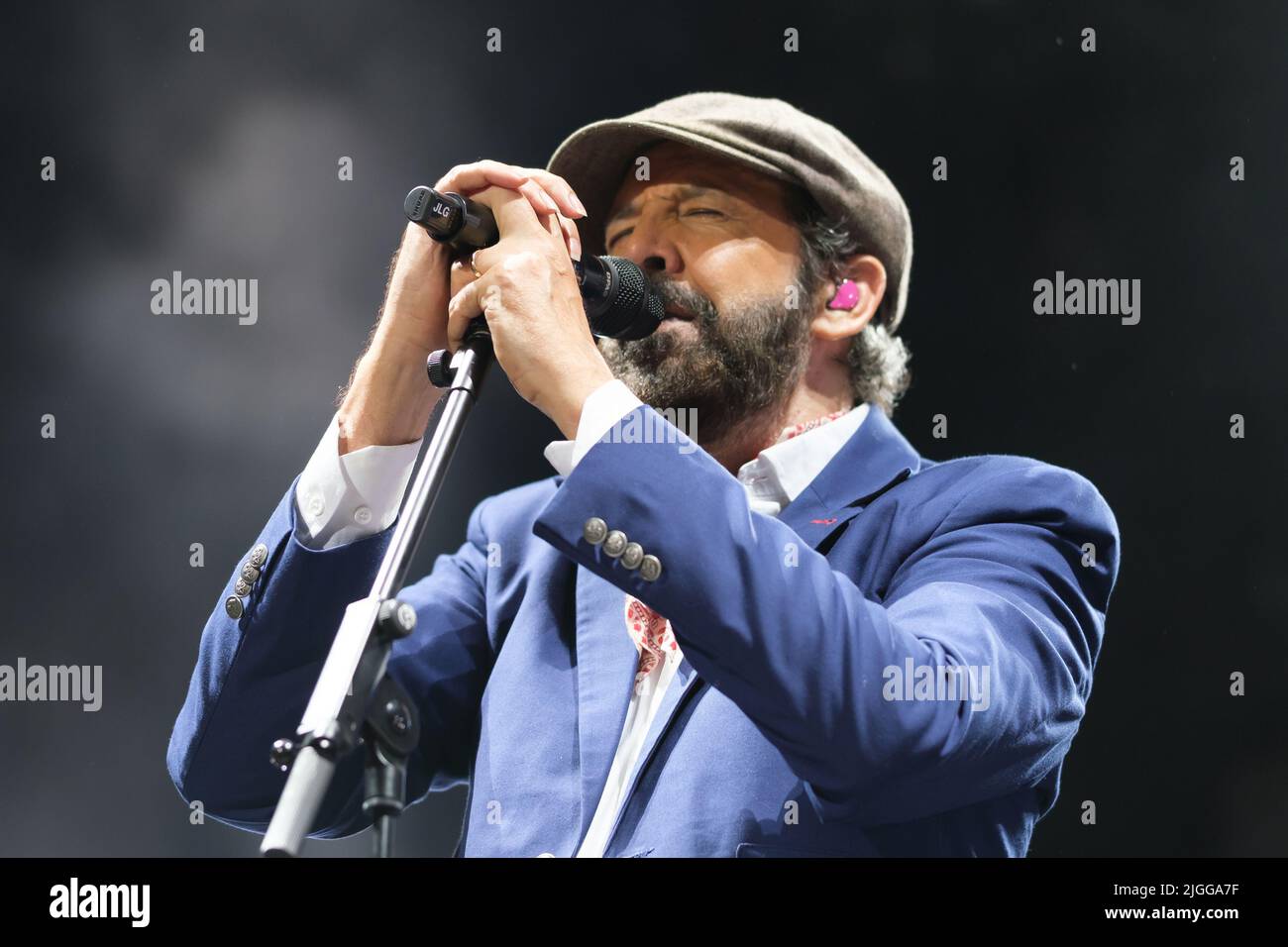 Madrid, Spain. 10th July, 2022. Dominican singer Juan Luis Guerra performs during the Entre Mar y Palmeras Tour 2022 concert at the Palacio de los Deportes in Madrid. Credit: SOPA Images Limited/Alamy Live News Stock Photo