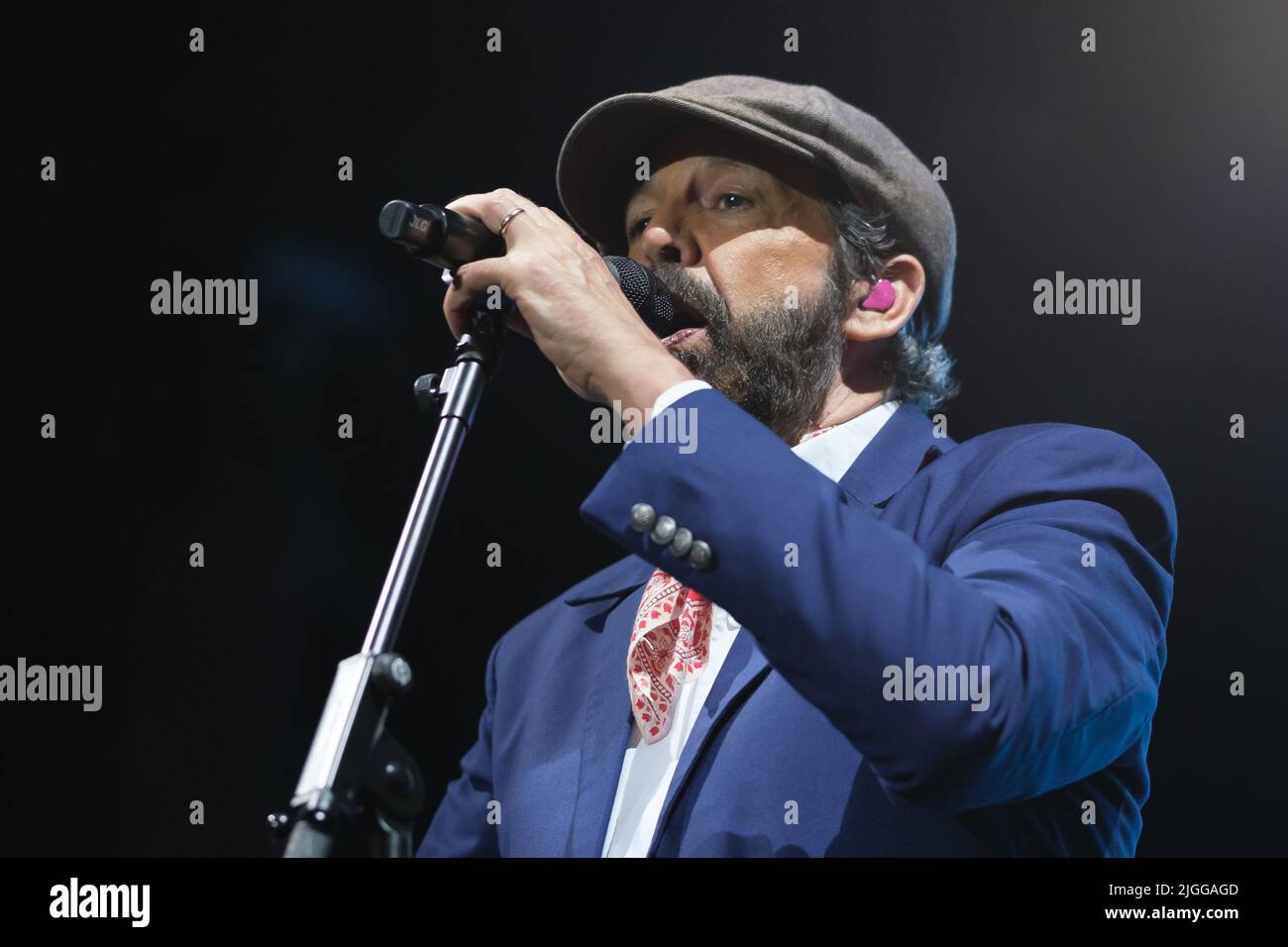 Madrid, Spain. 10th July, 2022. Dominican singer Juan Luis Guerra performs during the Entre Mar y Palmeras Tour 2022 concert at the Palacio de los Deportes in Madrid. (Photo by Atilano Garcia/SOPA Images/Sipa USA) Credit: Sipa USA/Alamy Live News Stock Photo