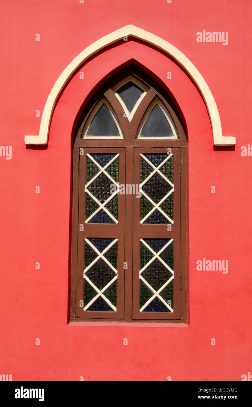 Decorative window of Centenary Methodist Church, Fatehgunj, Vadodara, Gujarat, India Stock Photo