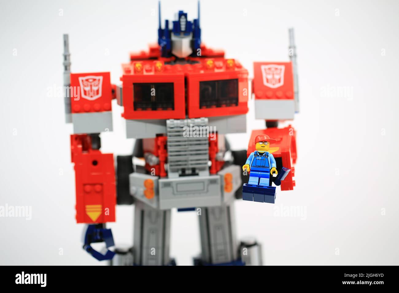 Transformers optimus prime hi-res stock photography and images - Alamy