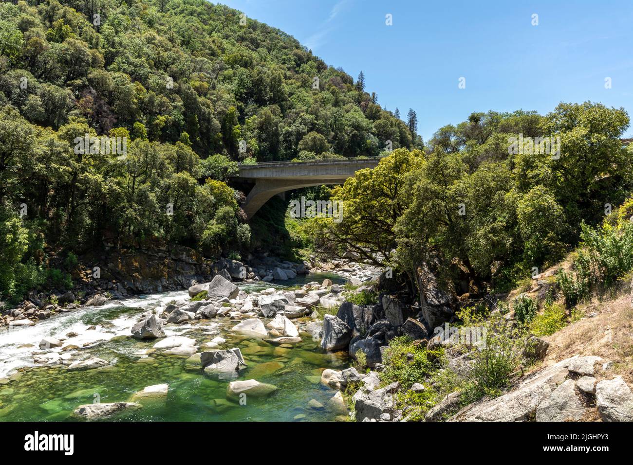 The Yuba River in California and its rocky bed Stock Photo Alamy