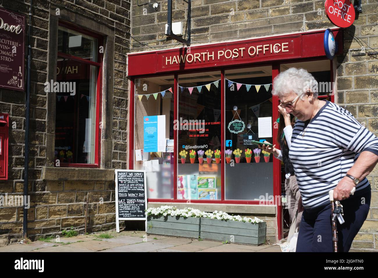 Haworth, West Yorkshire, UK. Haworth Post Office on Main Street. Stock Photo