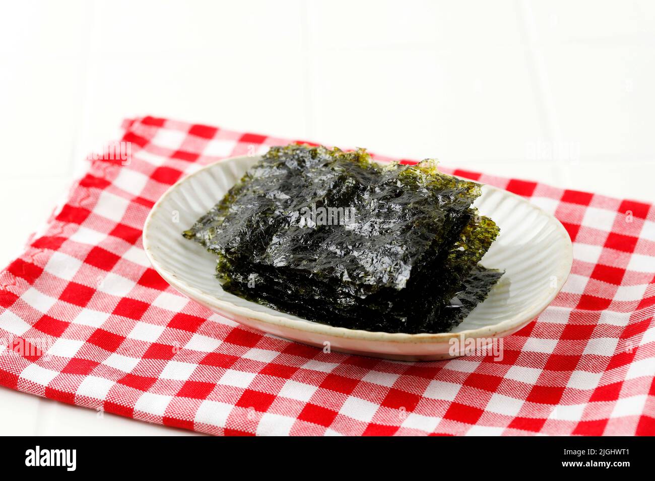 Toasted Nori Laver Seasoned Seaweed and Sesame Snacks, Popular in Japan