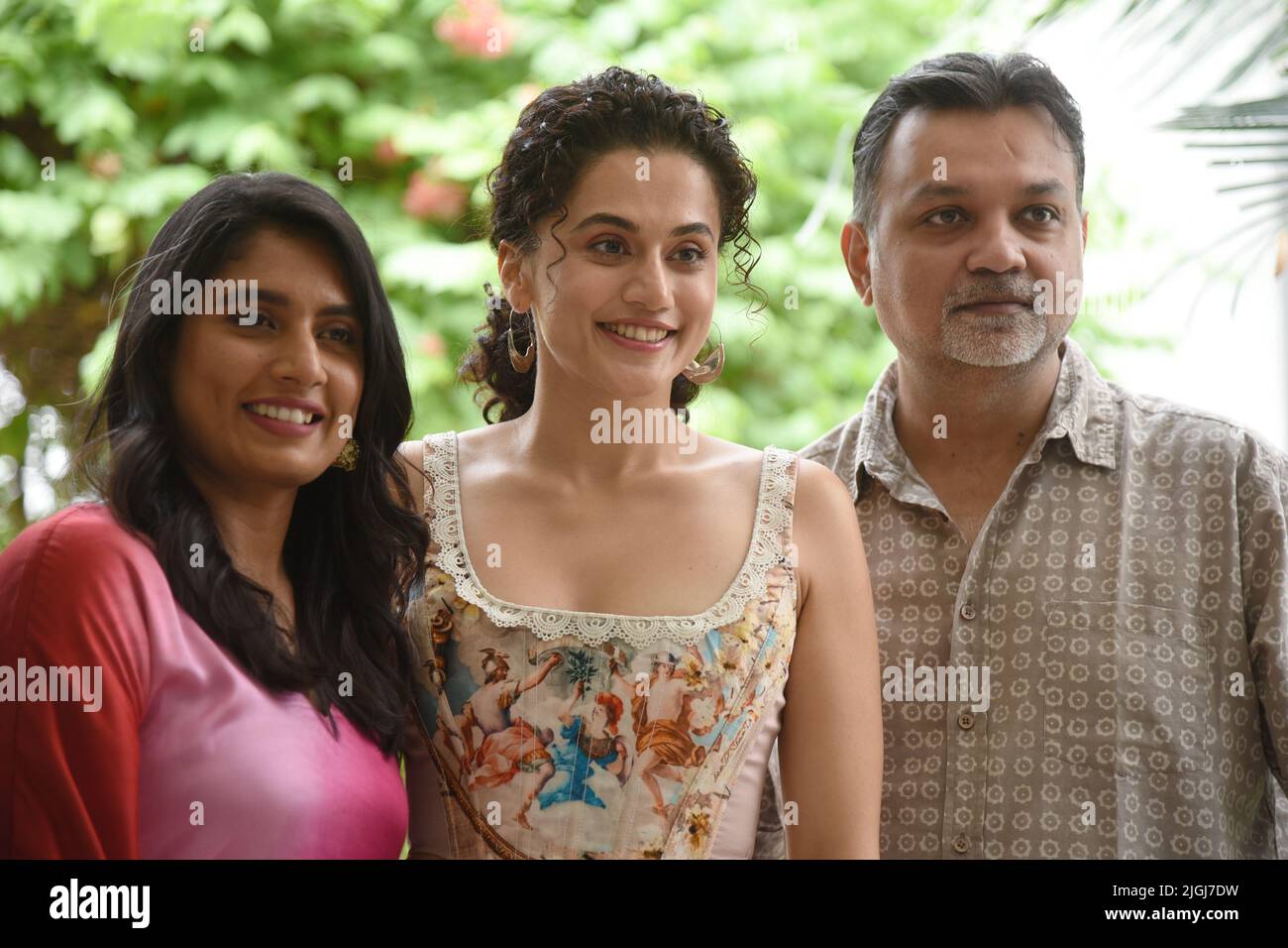 July 11, 2022, New Delhi, India: Bollywood star Taapsee Pannu (center) with Director Srijit Mukherji (right) and Mithali Raj (left) poses for a photo in New Delhi. Taapsee plays the titular role in Shabaash Mithu, an upcoming Indian Hindi-language biographical sports drama film based on the life of former Test and One Day International (ODI) captain of the India women's national cricket team, Mithali Raj. (Credit Image: © Sondeep Shankar/Pacific Press via ZUMA Press Wire) Stock Photo