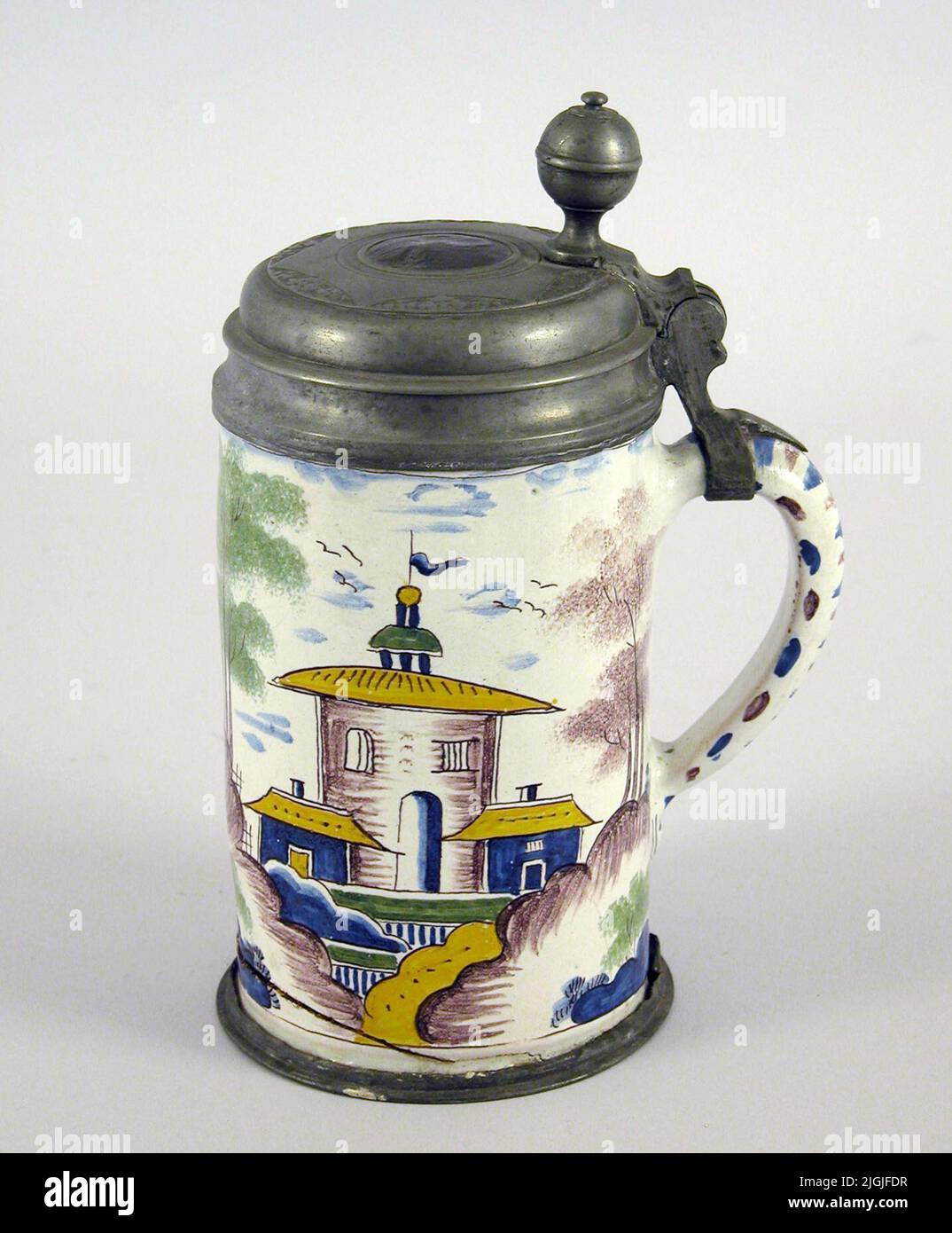 Kanna Cann by faies with white glaze. Lid of tin and foot wreath of tin