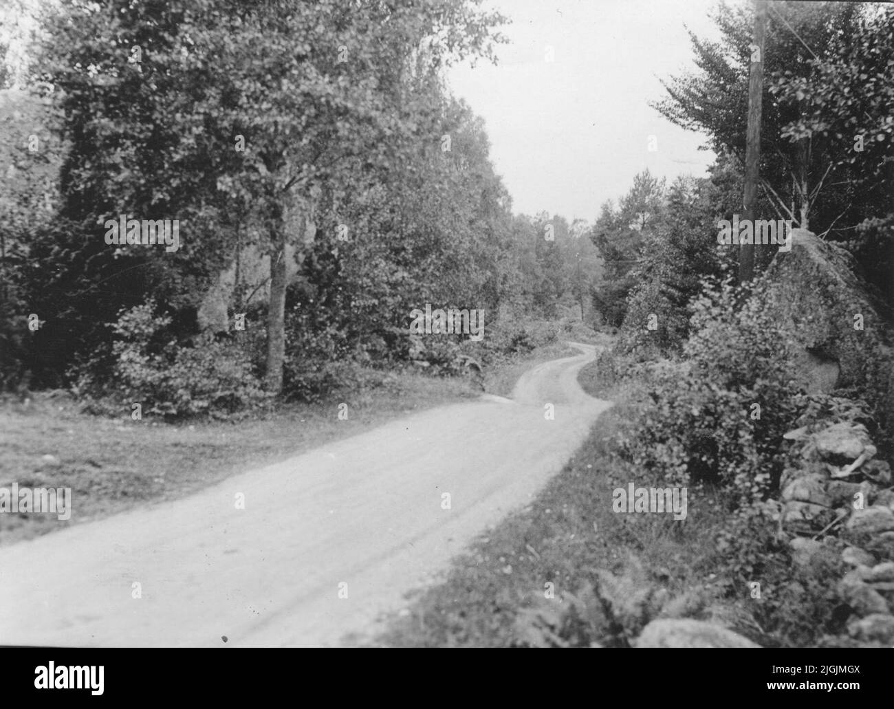 Rural country road historic Black and White Stock Photos & Images - Alamy