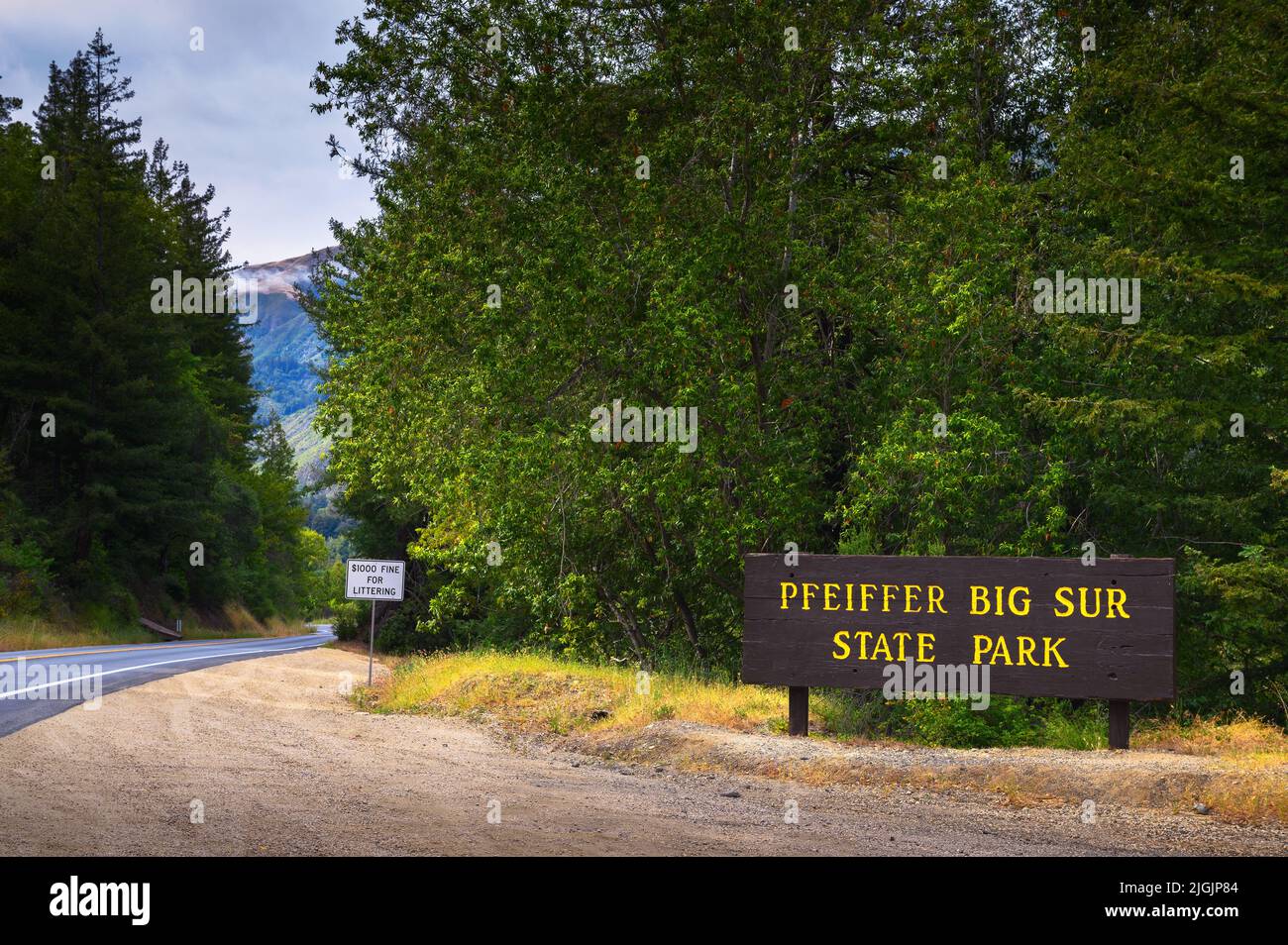 Welcome sign at the entrance to Pfeiffer Big Sur State Park in California Stock Photo