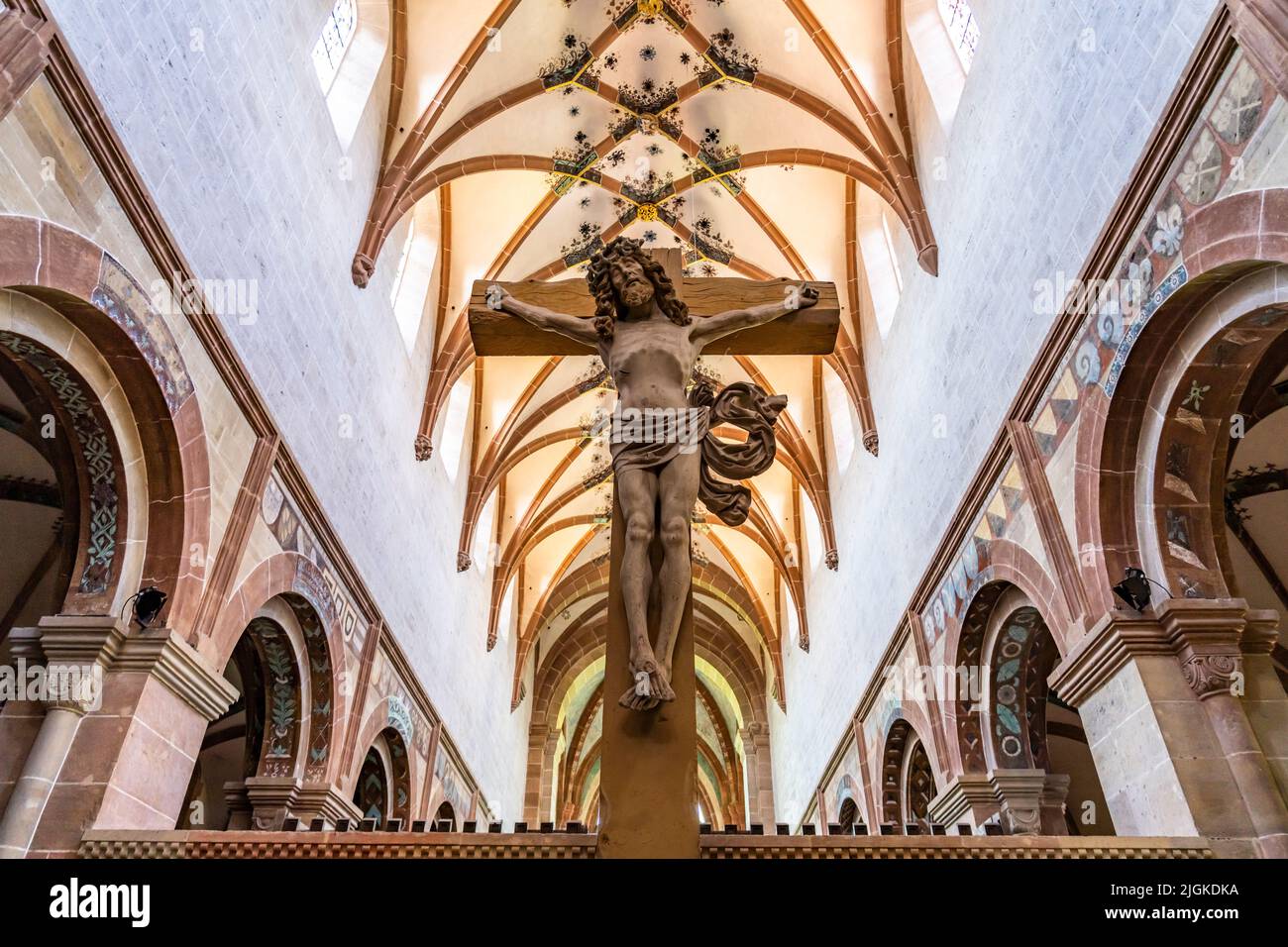 Kruzifix im Innenraum der Klosterkirche, Kloster Maulbronn, Maulbronn, Baden-Württemberg, Deutschland |  Maulbronn Monastery Abbey church crucifix, Ma Stock Photo