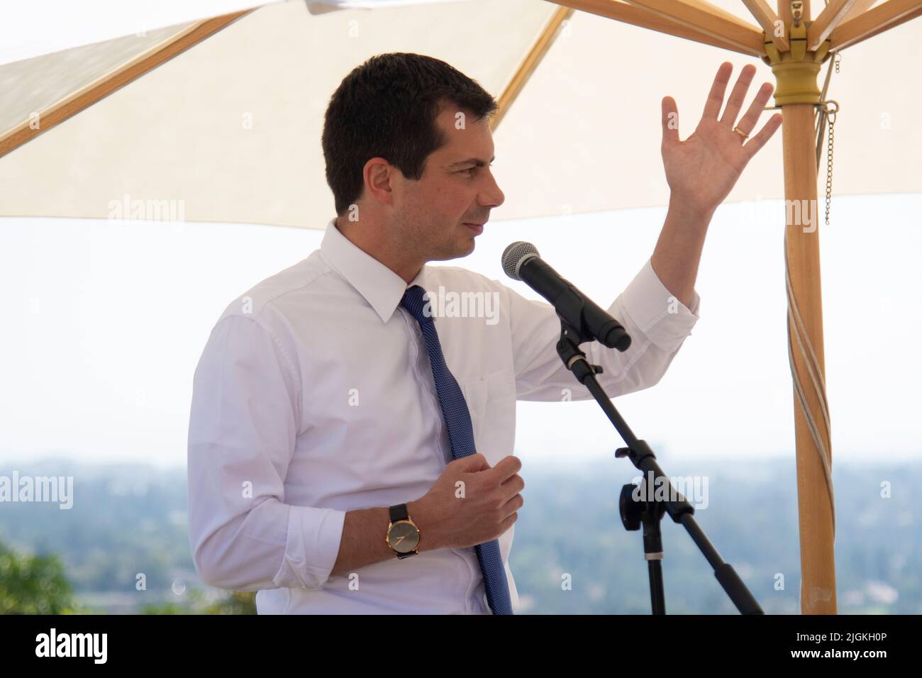 Democratic Presidential Candidate and current United States Secretary of Transportation Pete Buttigieg speaks at an event in California. Stock Photo