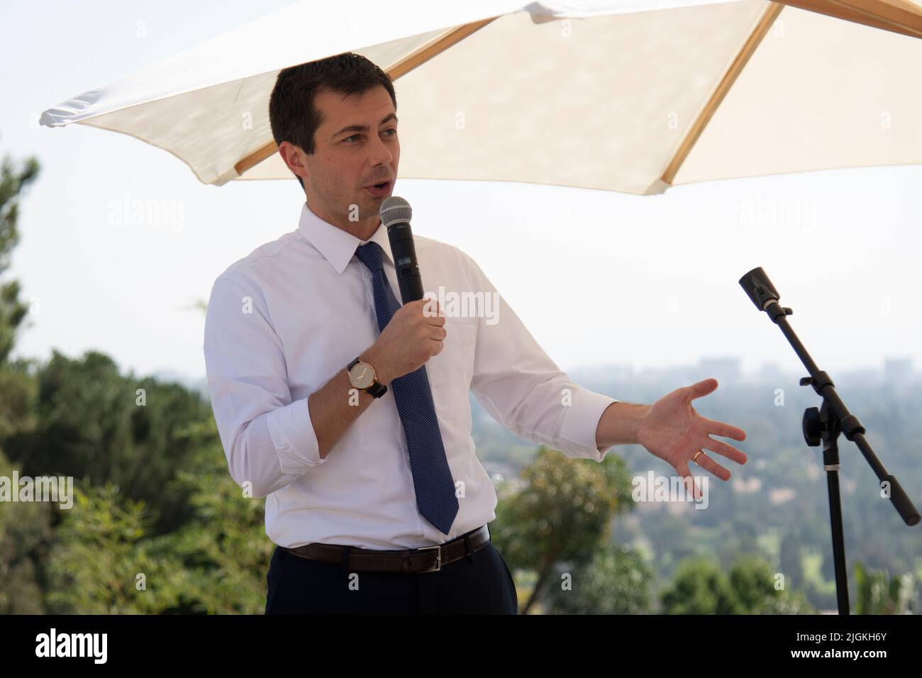 Democratic Presidential Candidate and current United States Secretary of Transportation Pete Buttigieg speaks at an event in California. Stock Photo
