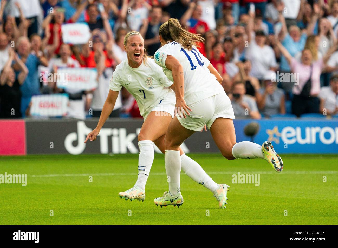 Brighton, UK. 11th July, 2022. Georgia Stanway (10 England) celebrates opening goal (1-0) during the UEFA Womens Euro 2022 football match between England and Norway at the Community Stadium in Brighton, England. (Foto: Sam Mallia/Sports Press Photo/C -  - Alamy) Credit: SPP Sport Press Photo. /Alamy Live News Stock Photo