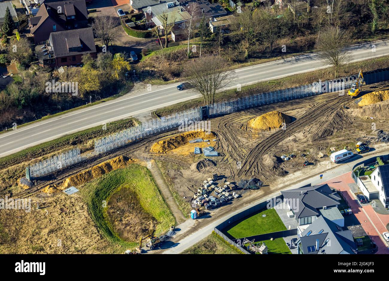 Aerial view, construction of a noise barrier between Hackfurthstraße and Dorfheide in Kirchhellen, Bottrop, Ruhr area, North Rhine-Westphalia, Germany Stock Photo