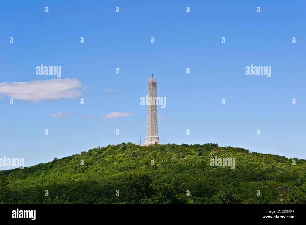 Montague, Sussex County, New Jersey, USA: An obelisk-shaped veterans monument overlooks at High Point State Park. Stock Photo