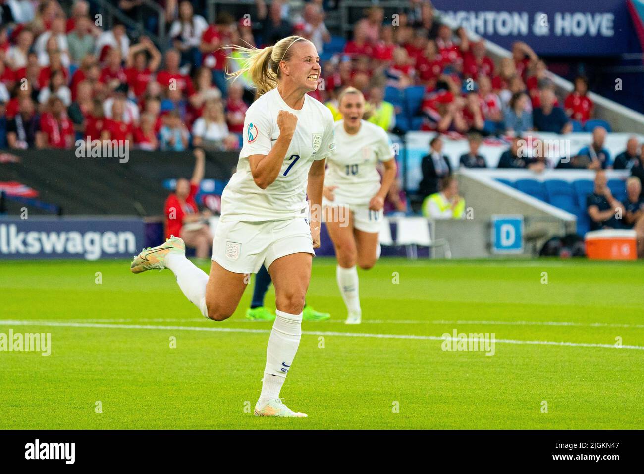 Brighton, UK. 11th July, 2022. Beth Mead (7 England) celebrates Englands fifth goal (5-0) during the UEFA Womens Euro 2022 football match between England and Norway at the Community Stadium in Brighton, England. (Foto: Sam Mallia/Sports Press Photo/C - ONE HOUR DEADLINE - ONLY ACTIVATE FTP IF IMAGES LESS THAN ONE HOUR OLD - Alamy) Credit: SPP Sport Press Photo. /Alamy Live News Stock Photo
