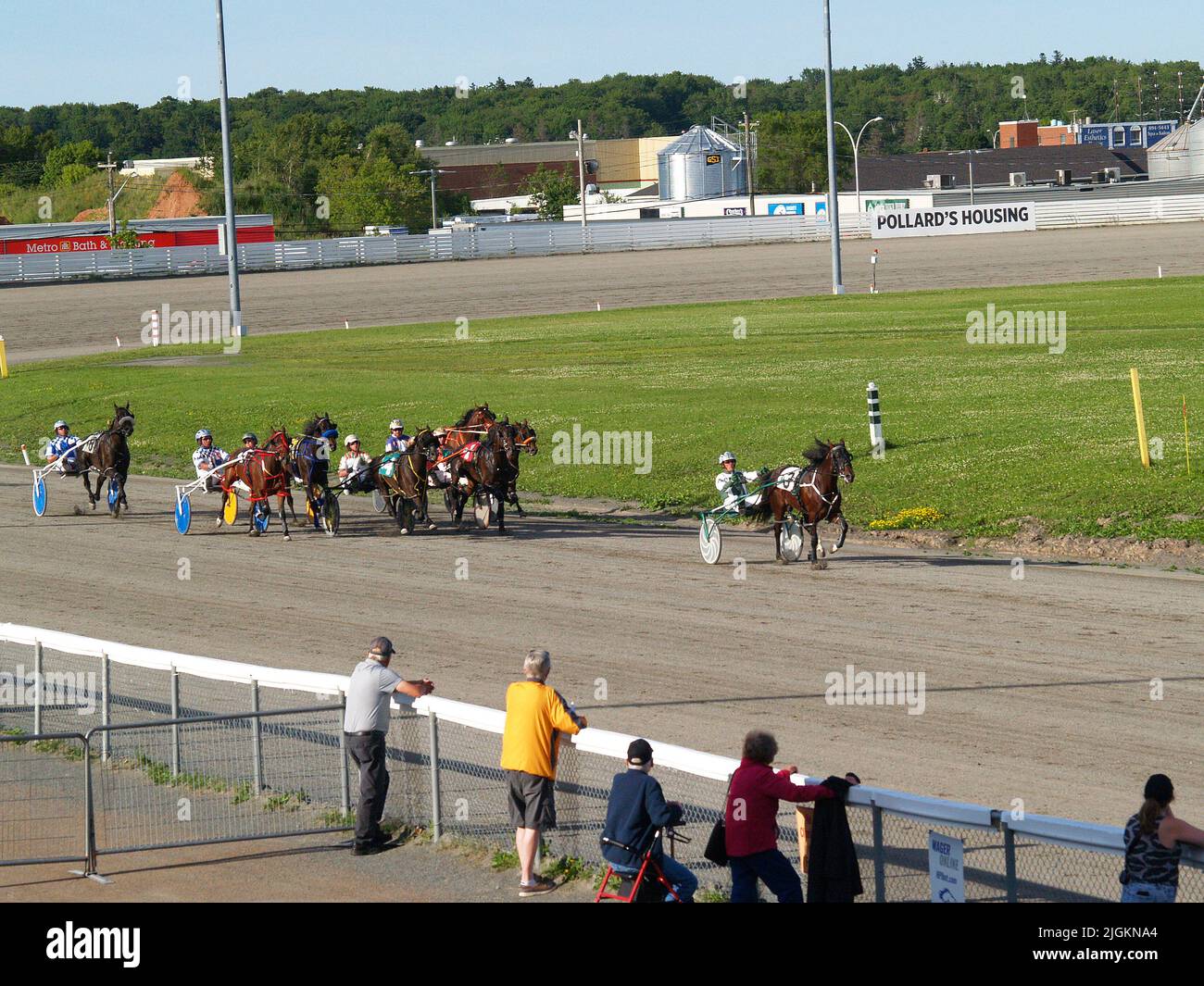 Red shores harness racing hi-res stock photography and images - Alamy