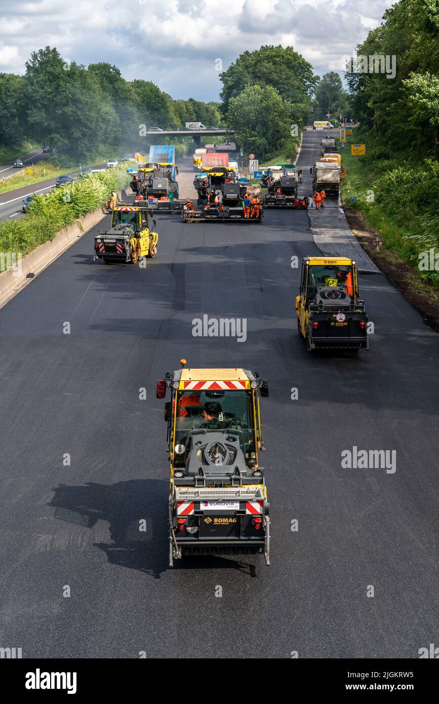 Renewal of the road surface on the A40 motorway between the Kaiserberg